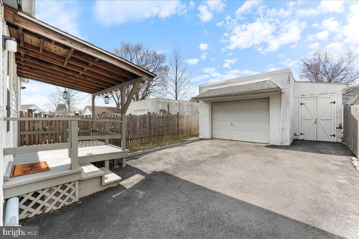 HAVERTOWN - Residential