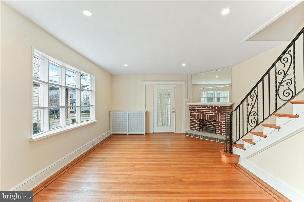 HAVERTOWN - Residential