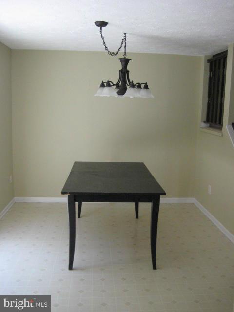 LONDON COMMONS - Residential Lease