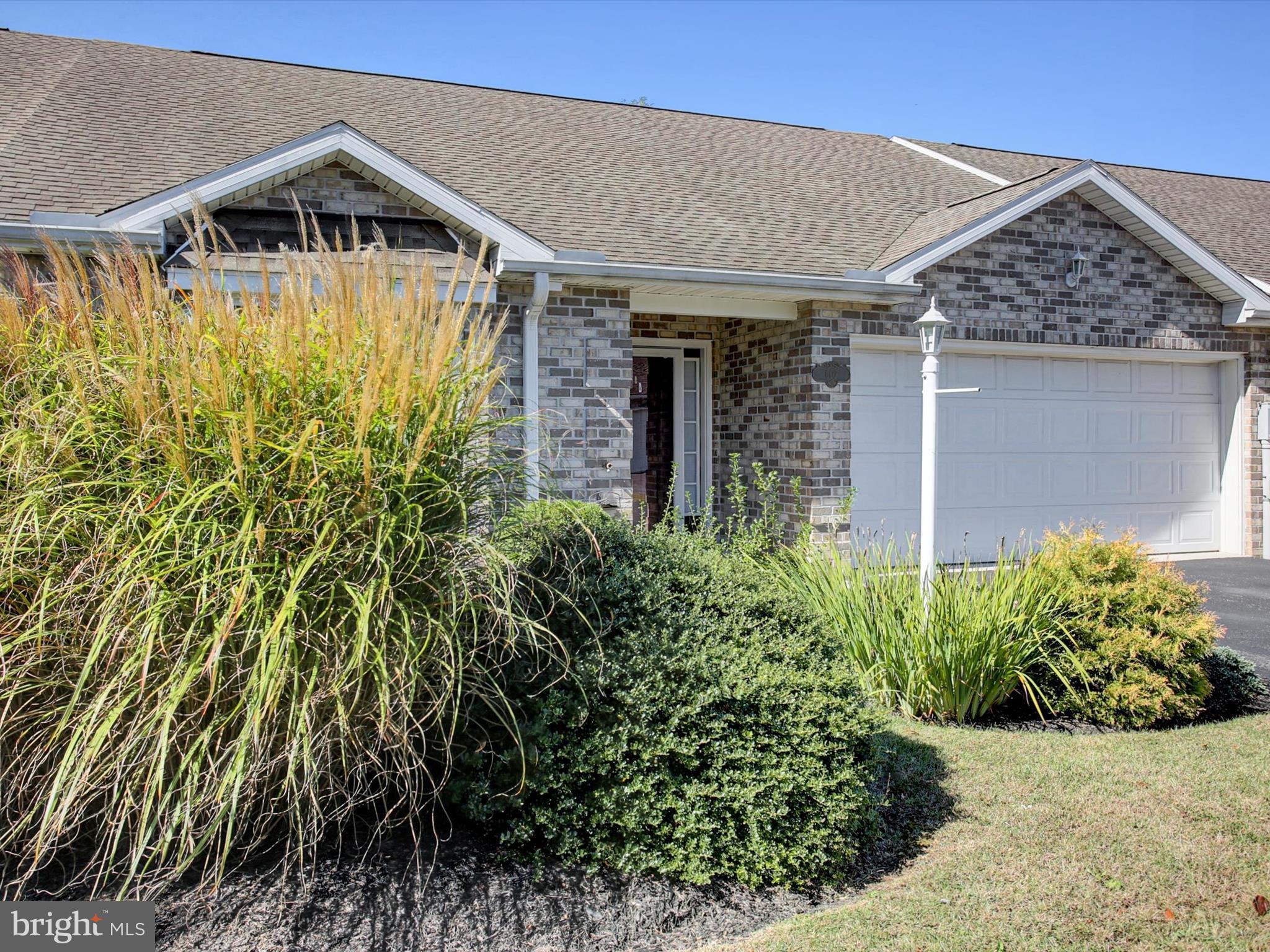602 BROOKVIEW DRIVE DRIVE W