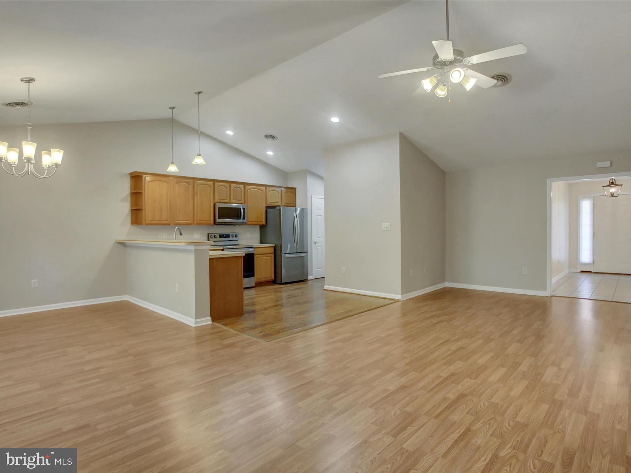 MOSS SPRING ESTATES - Residential