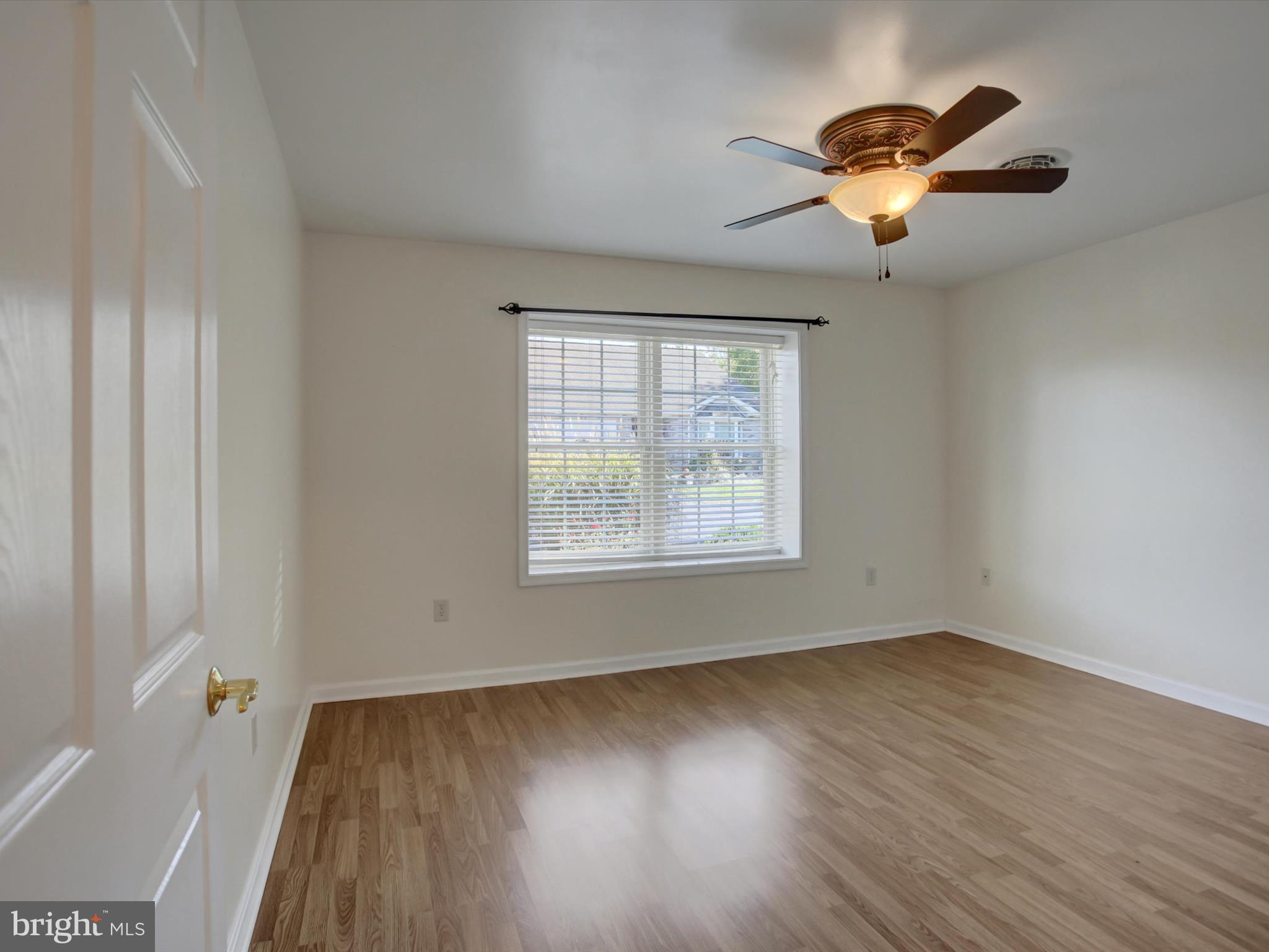 MOSS SPRING ESTATES - Residential