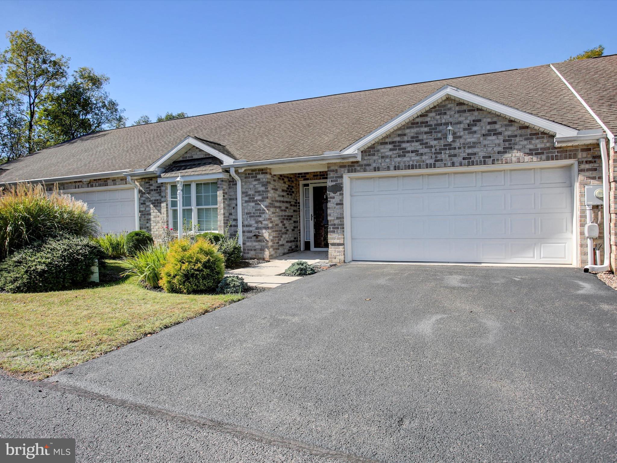 602 BROOKVIEW DRIVE DRIVE W