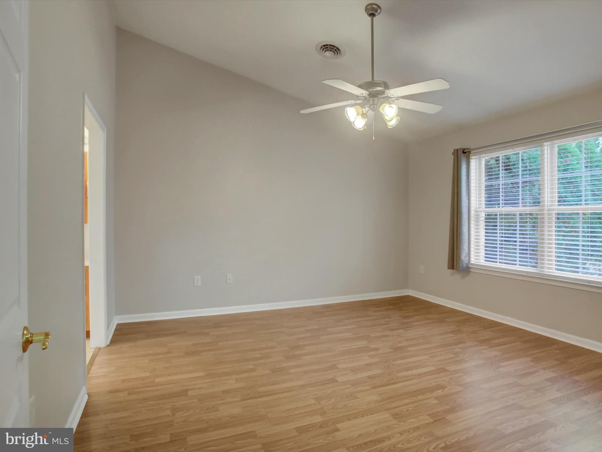 MOSS SPRING ESTATES - Residential