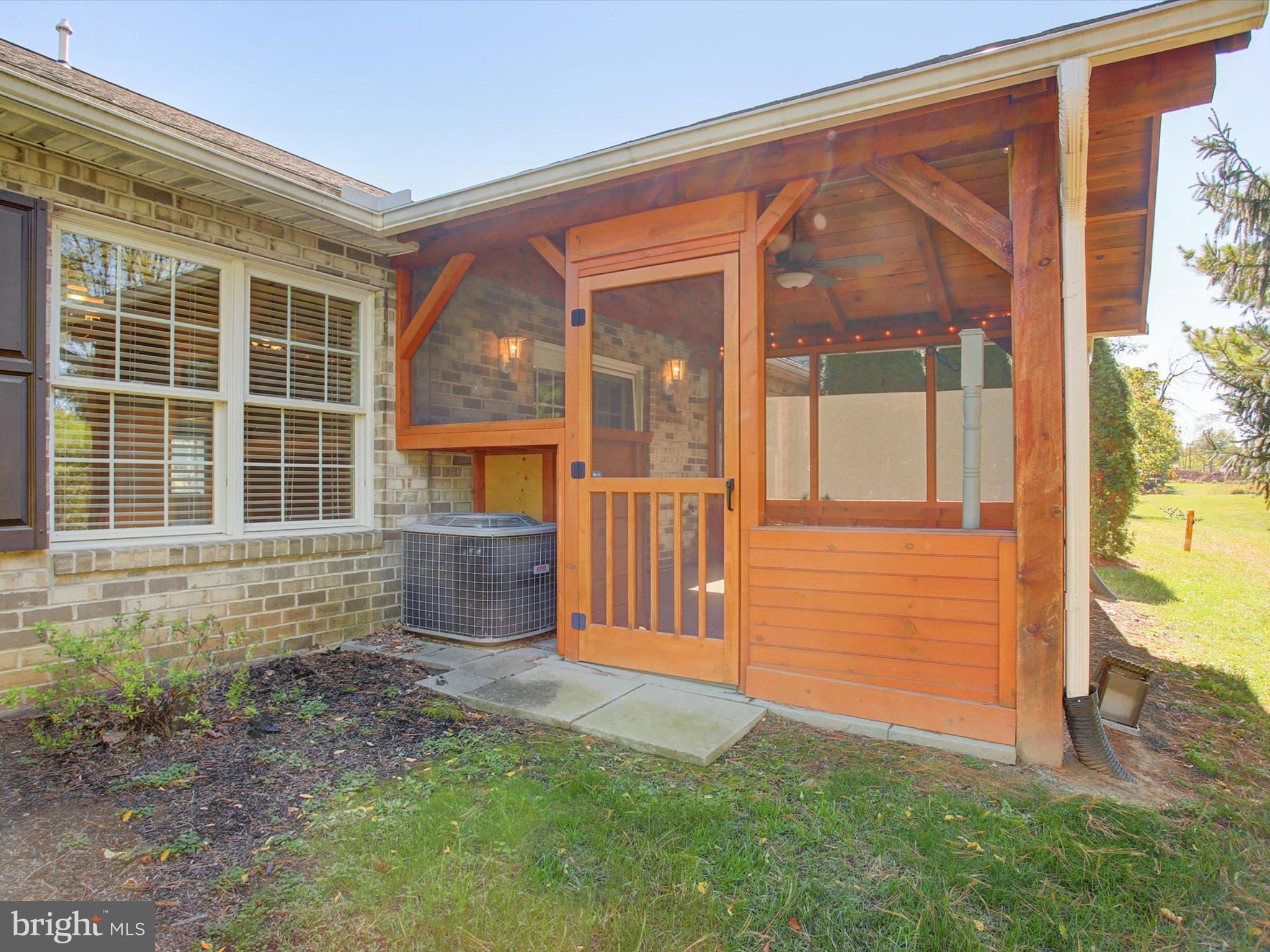 MOSS SPRING ESTATES - Residential