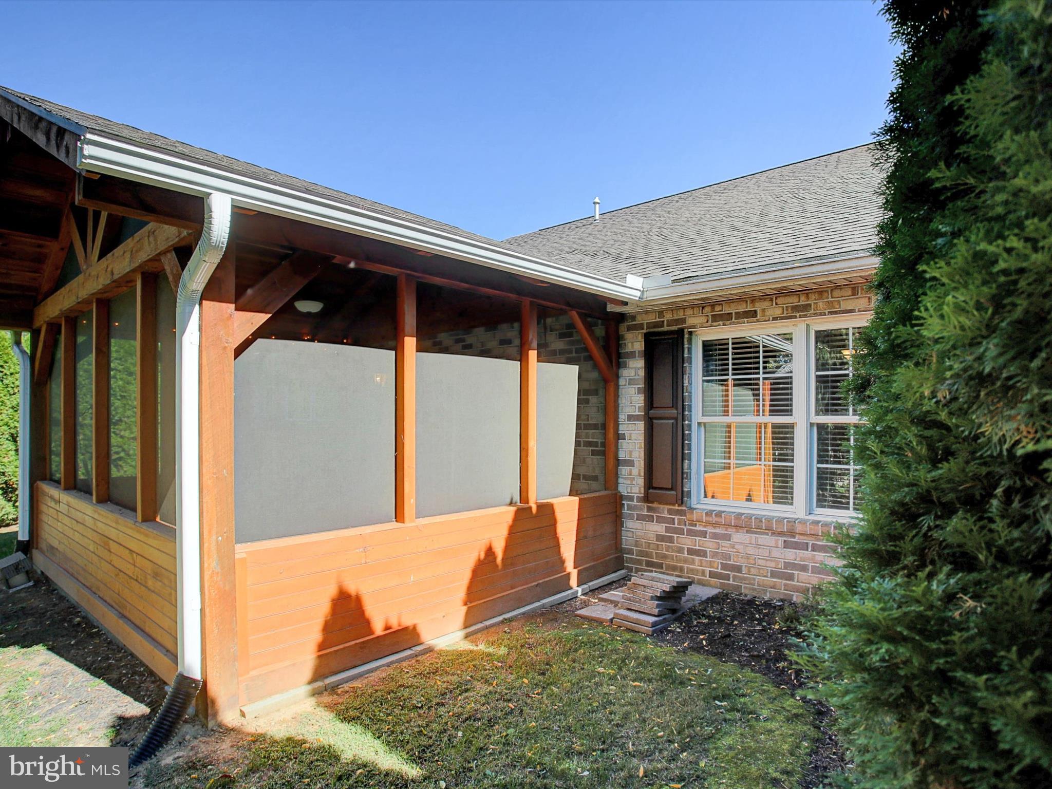 MOSS SPRING ESTATES - Residential