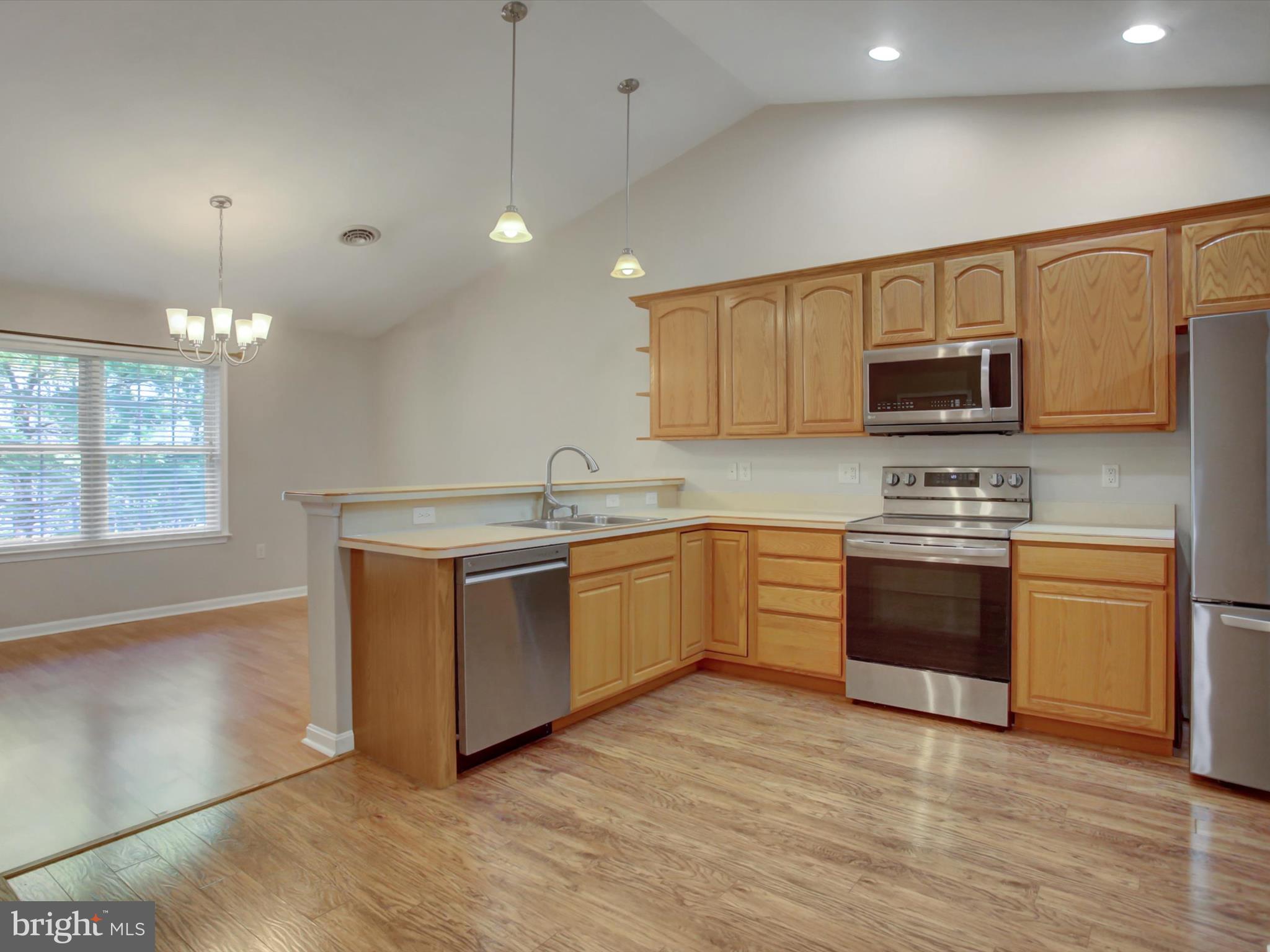 MOSS SPRING ESTATES - Residential