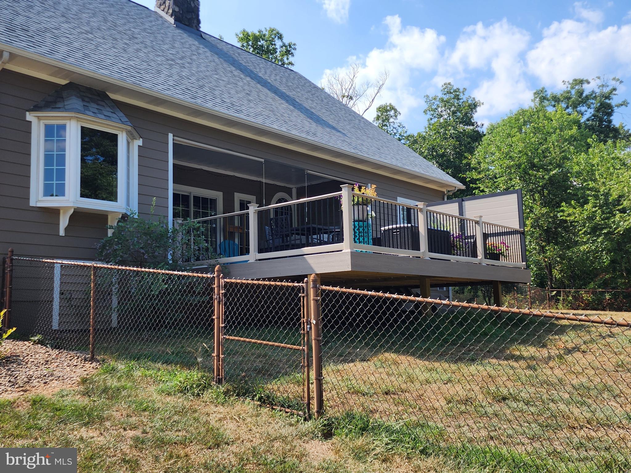 LAKEWOOD - Residential