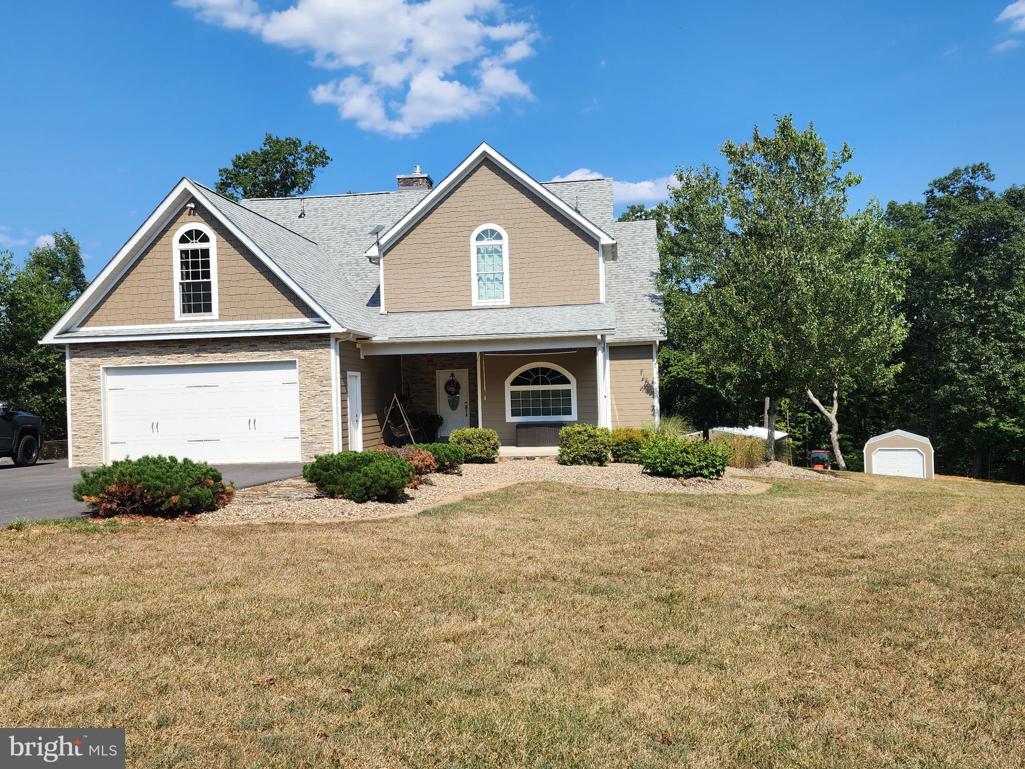 LAKEWOOD - Residential