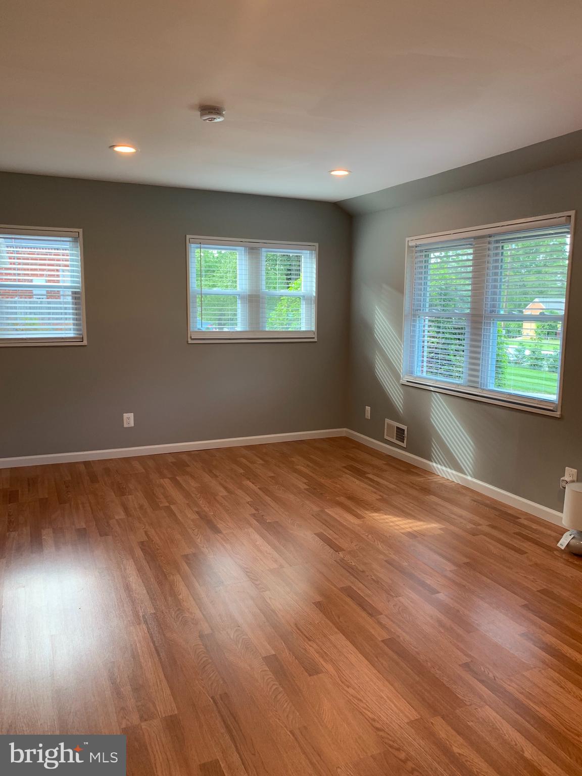 ADELPHI TERRACE - Residential Lease