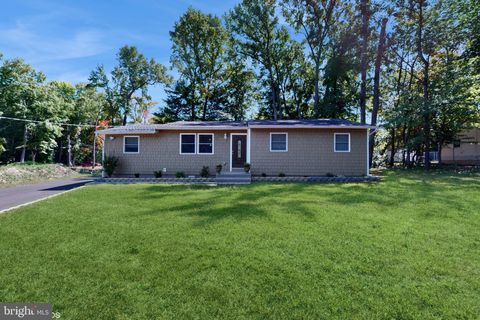 829 WALNUT AVENUE LINDENWOLD NJ 08021