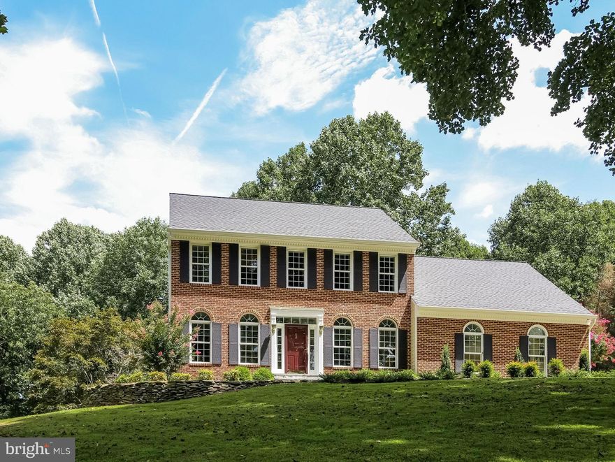 MOVE-IN READY Horse Community Colonial in the heart of Clifton, VA. This stunning Brick Front Plantation Hills Colonial features a complete 1st floor remodel in 2000 w/ open floor plan, gourmet kitchen, spacious great room & much more. NATURAL GAS heat w/ Kohler 50kw whole house backup generator, 2 zone HVAC & 75 gallon gas water tank are some of the modern updates. Situated on over 5 acres.
