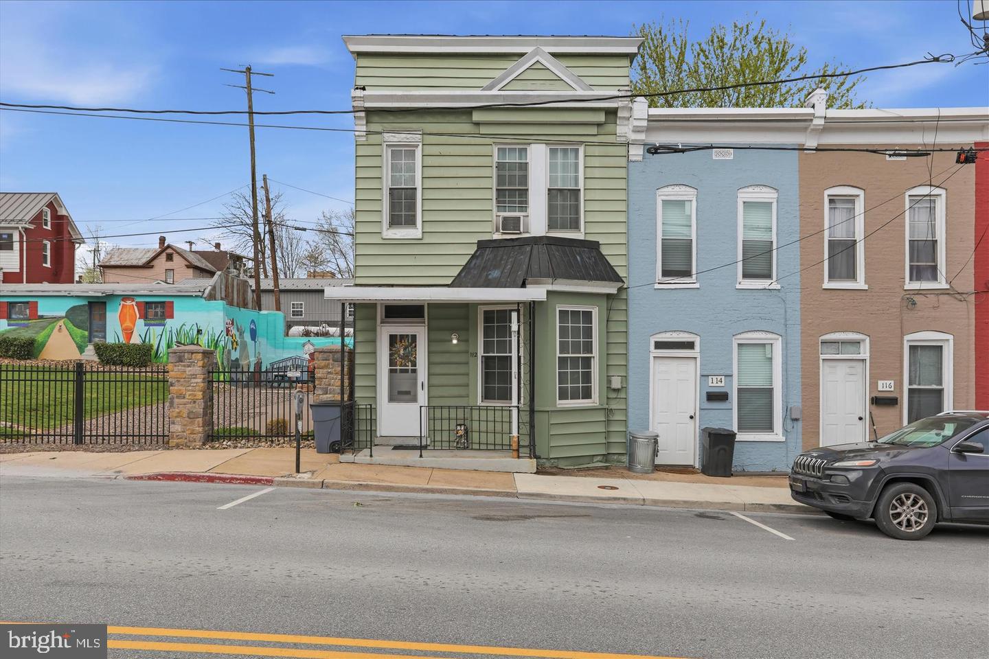 112 N CONOCOCHEAGUE STREET