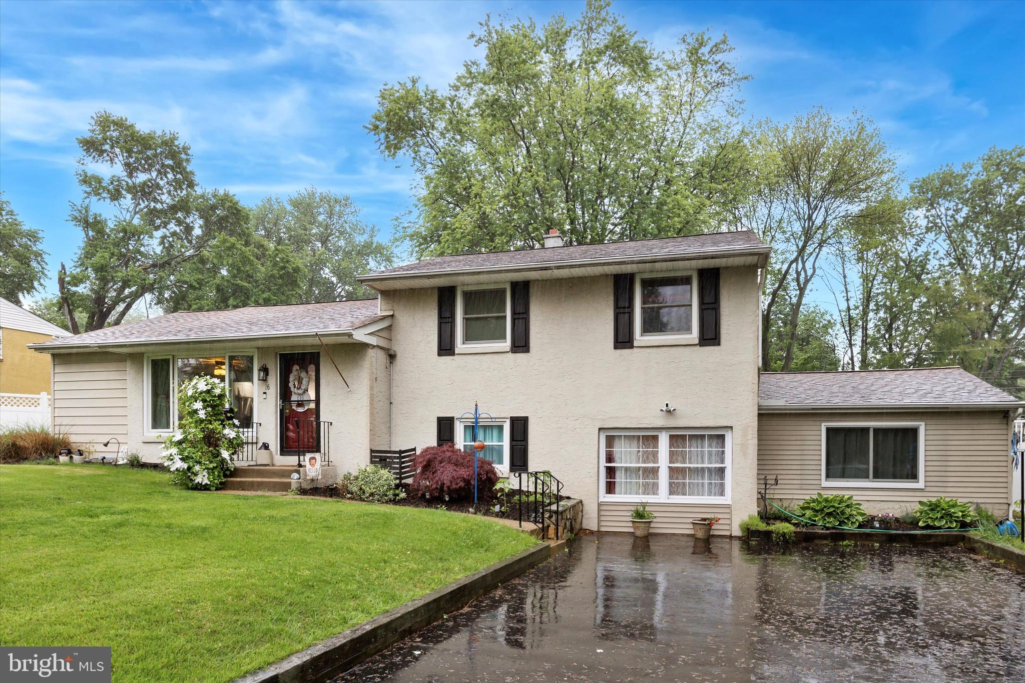 FEASTERVILLE - Residential