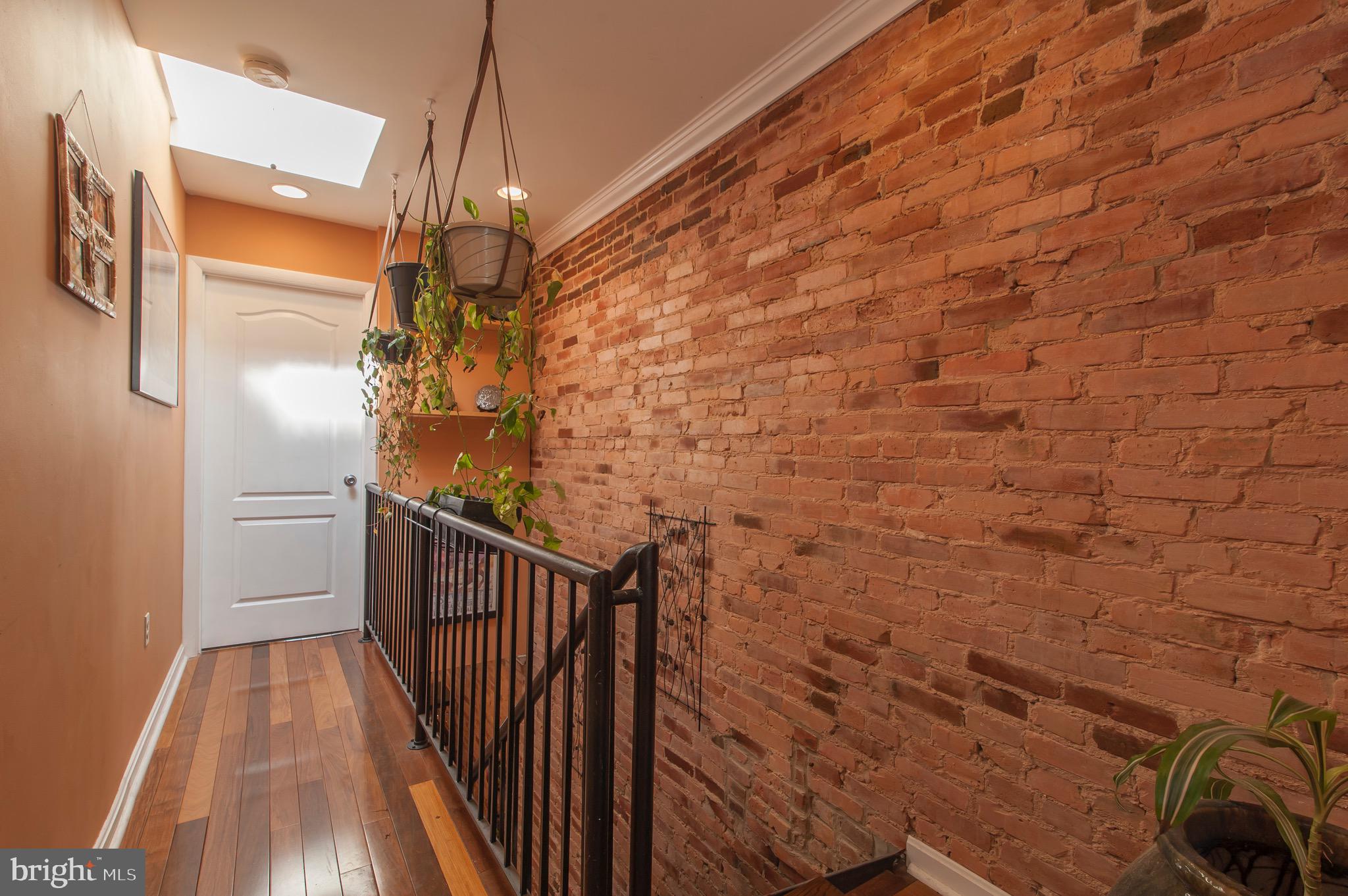 LINWOOD - Residential Lease