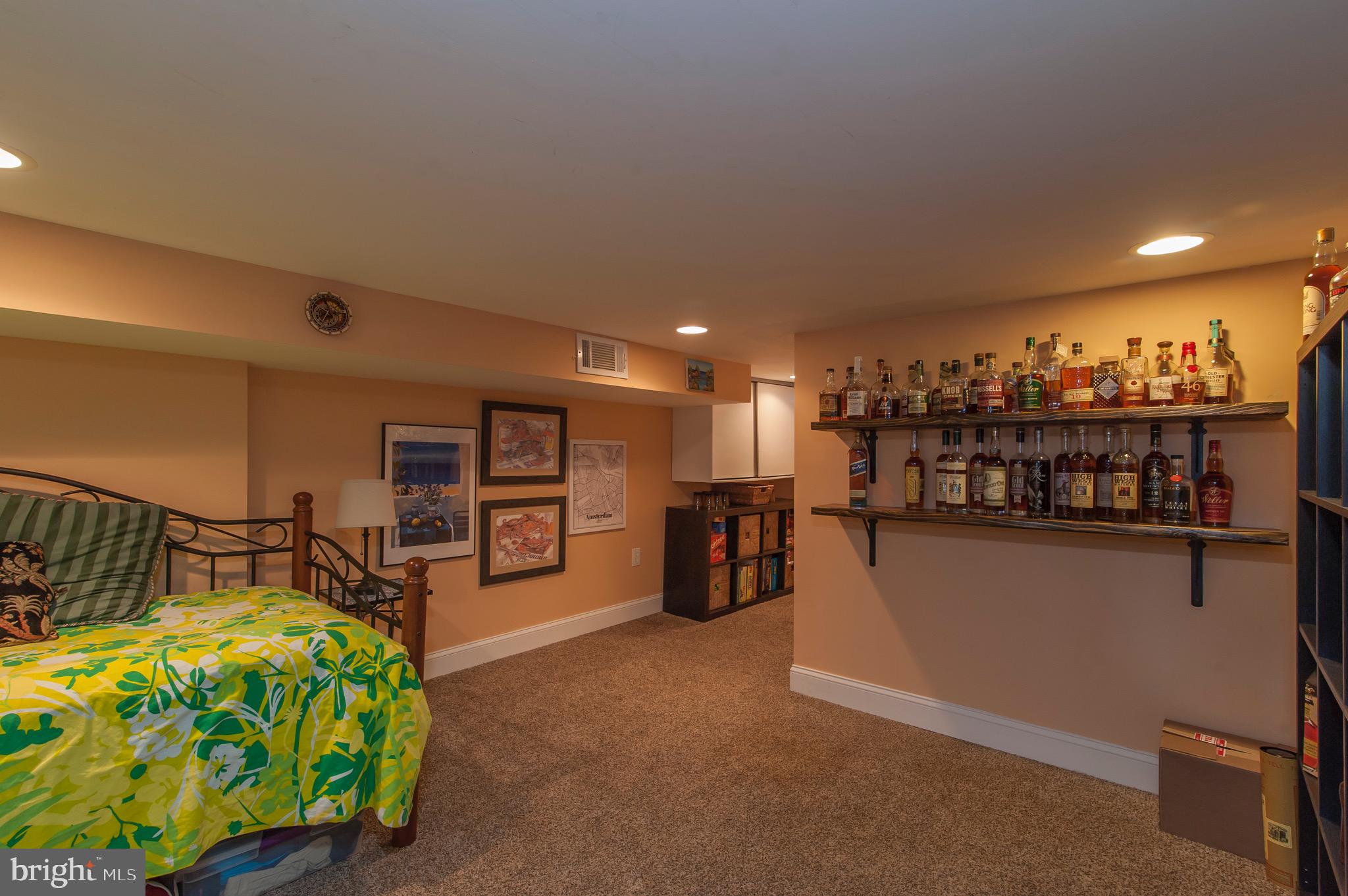 LINWOOD - Residential Lease