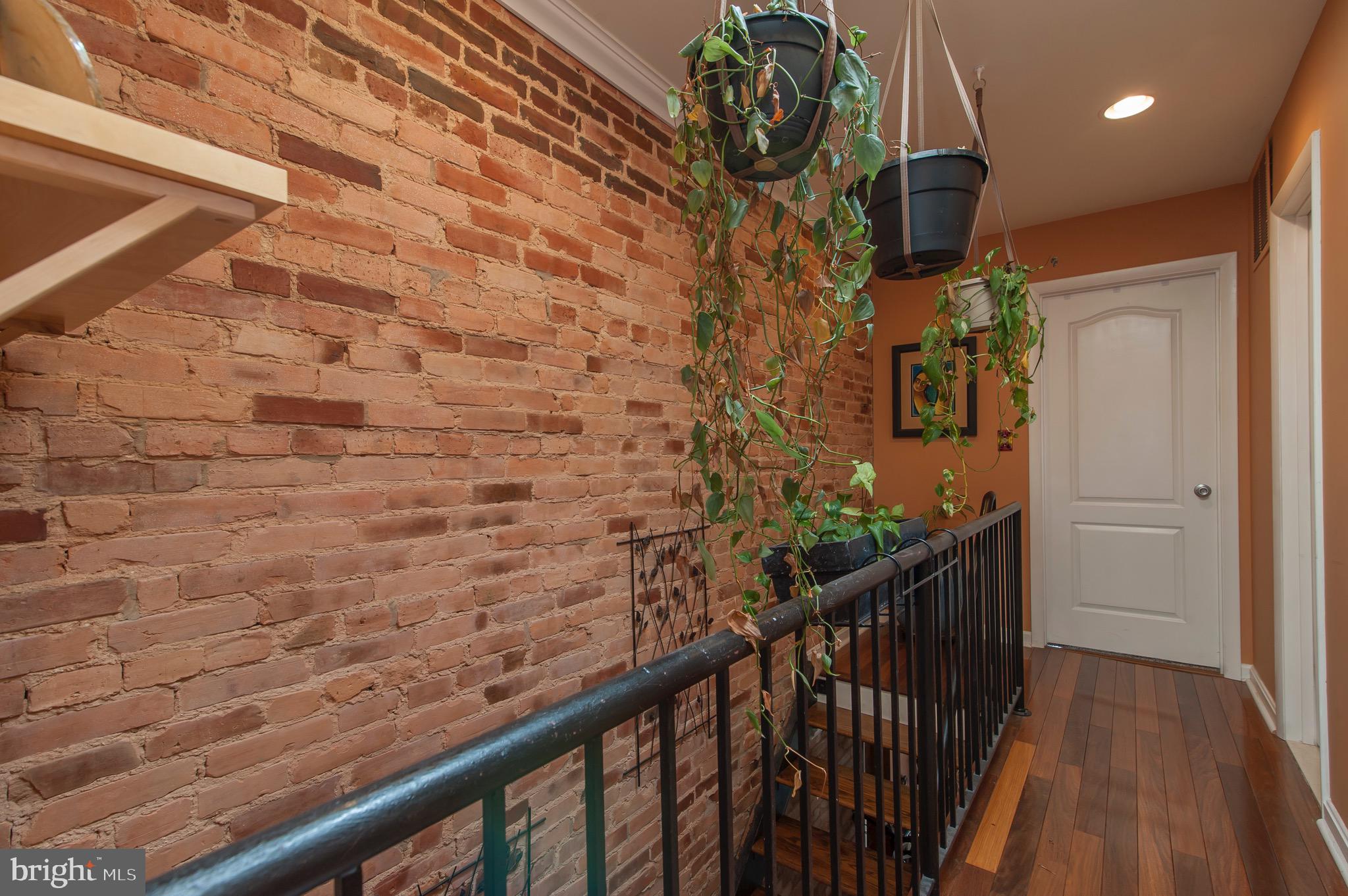 LINWOOD - Residential Lease