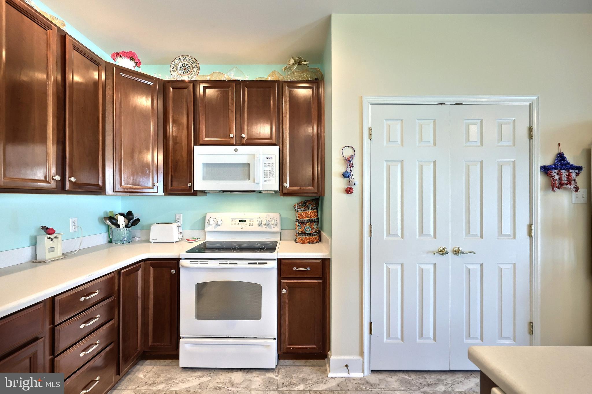 HIGH POINTE AT ROJEN FARMS - Residential