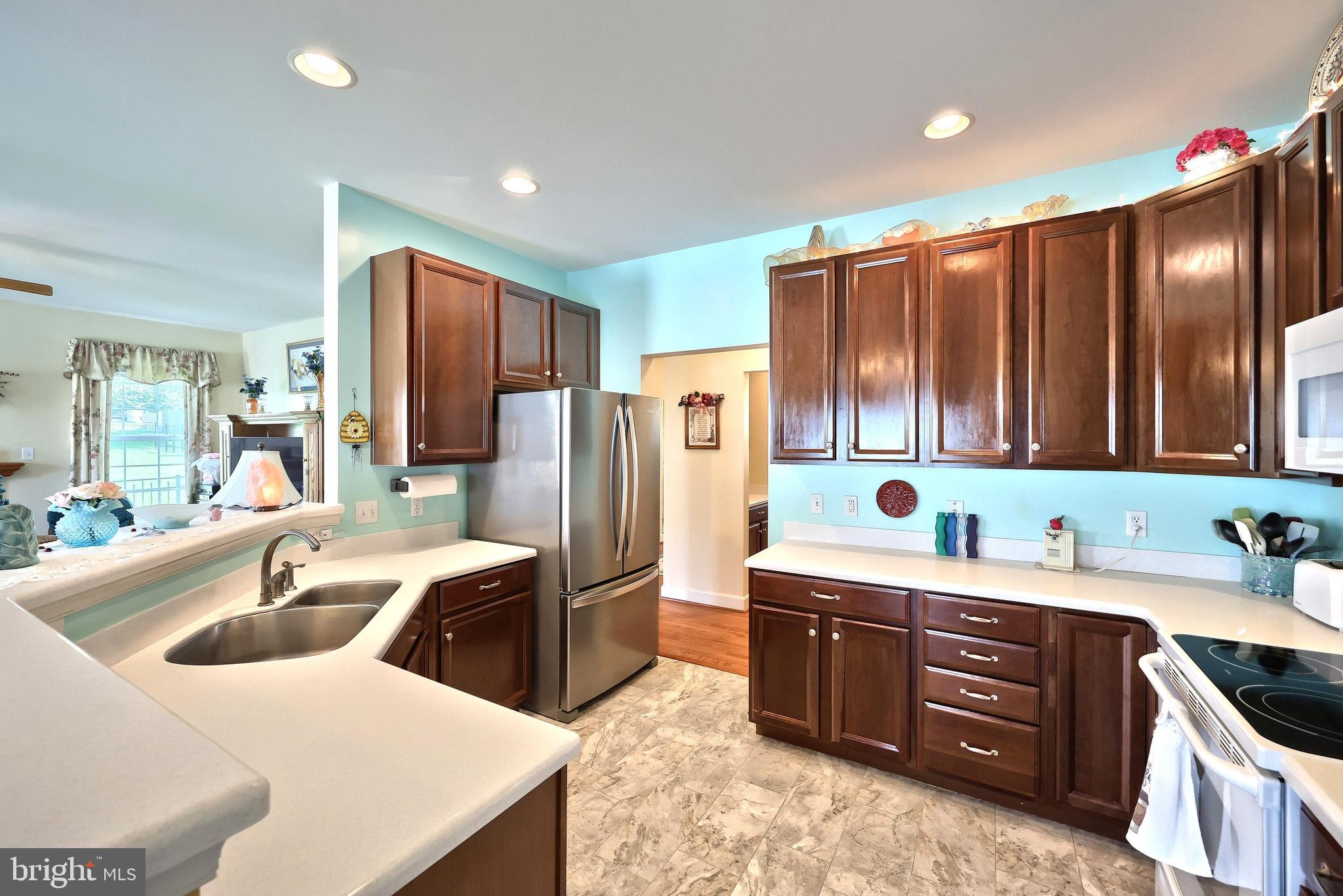 HIGH POINTE AT ROJEN FARMS - Residential