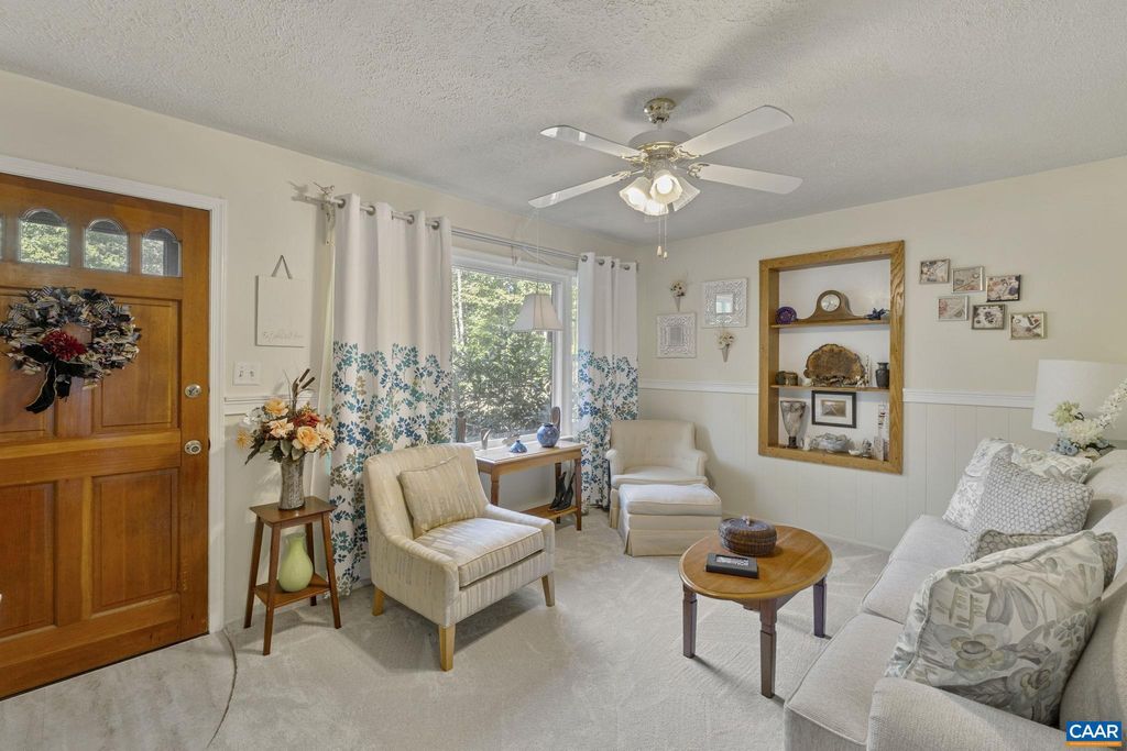 Photo of 9020 West River Rd, PALMYRA, VA 22963 (MLS # 669714)