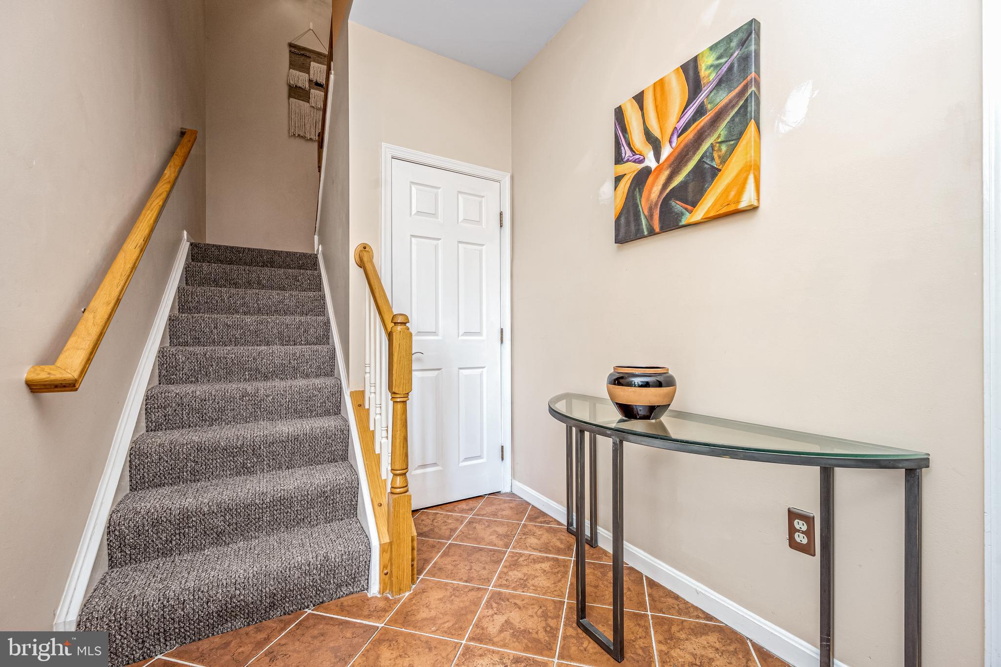 HAMPSHIRE HALL CONDO - Residential