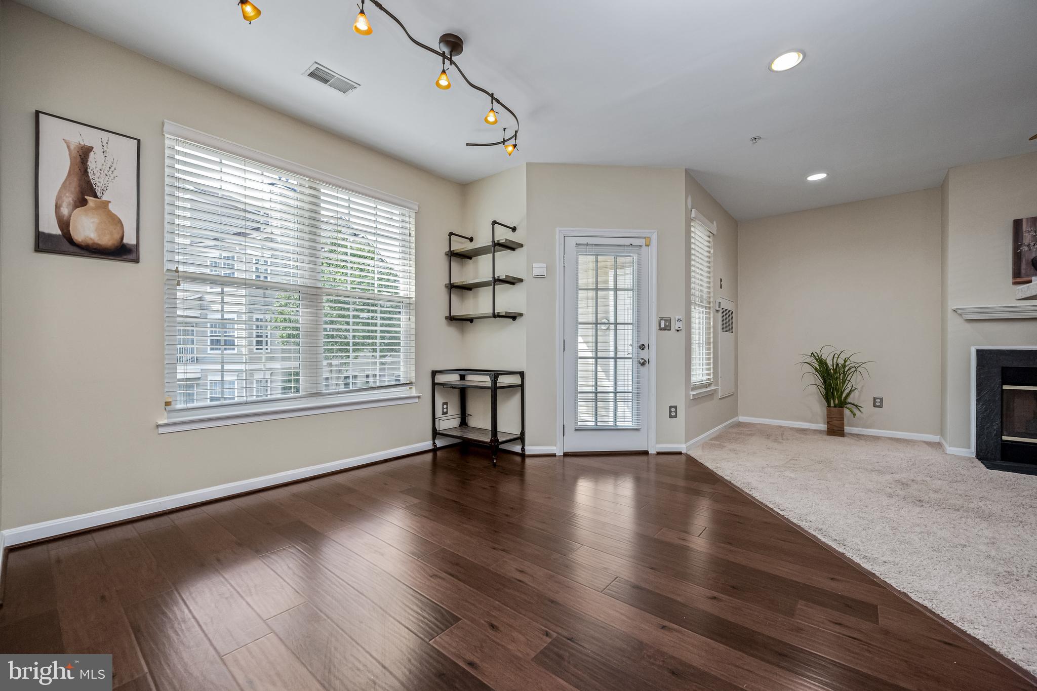 HAMPSHIRE HALL CONDO - Residential