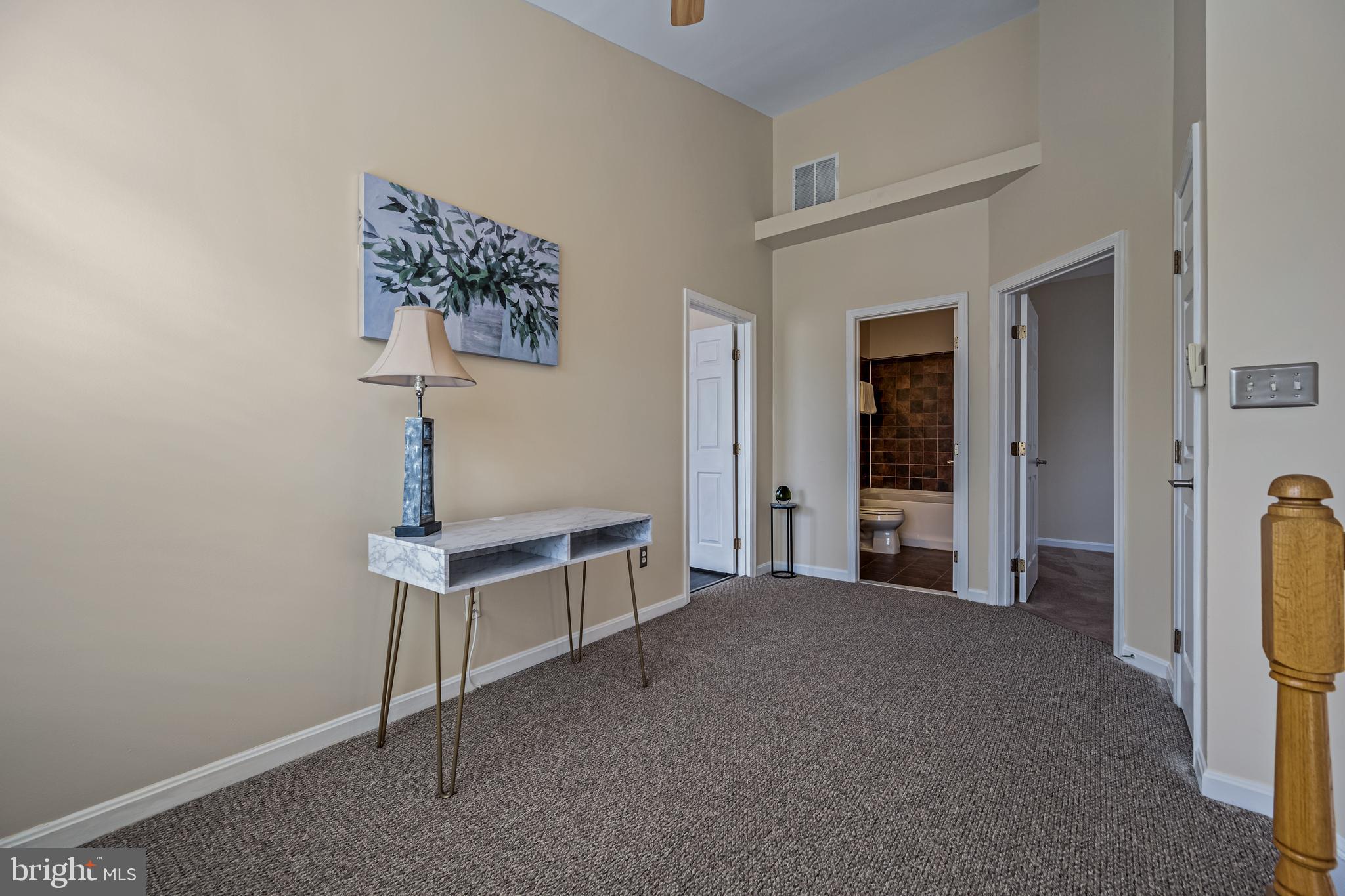 HAMPSHIRE HALL CONDO - Residential