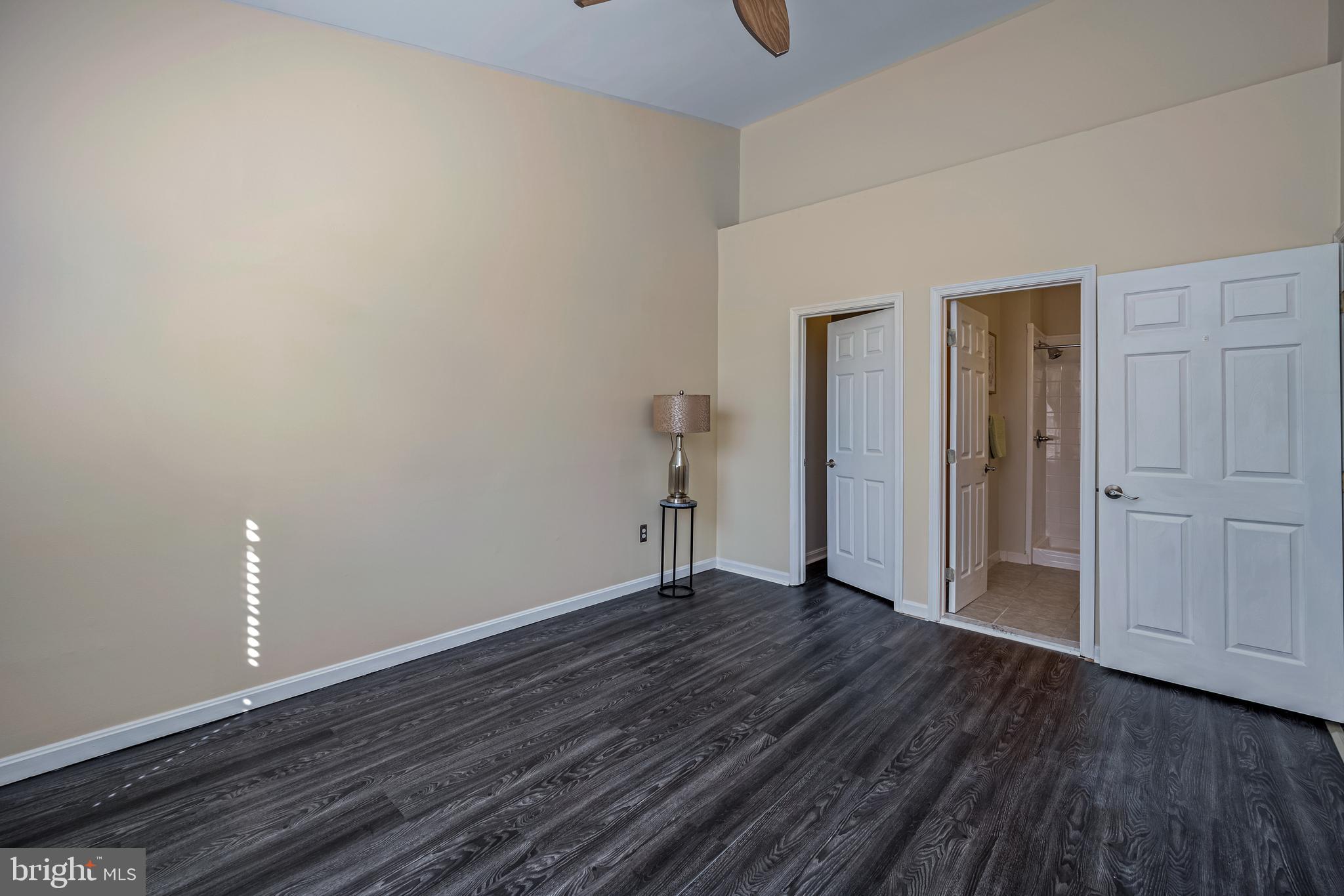 HAMPSHIRE HALL CONDO - Residential