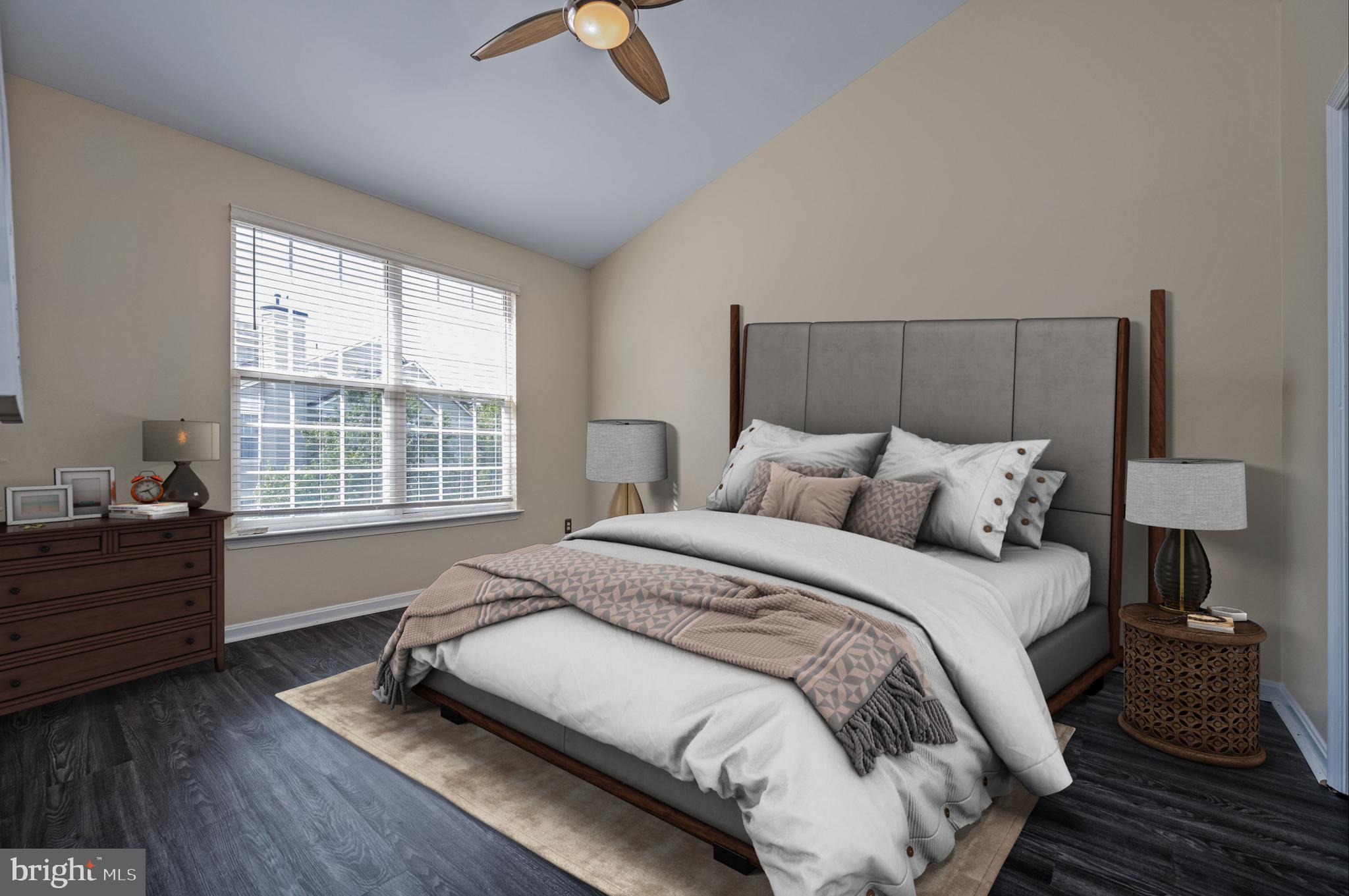 HAMPSHIRE HALL CONDO - Residential