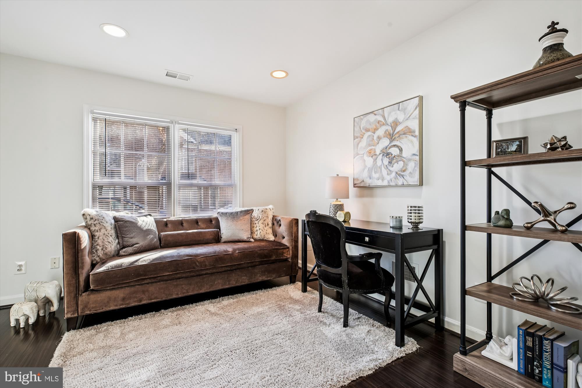 FALLSGROVE - Residential