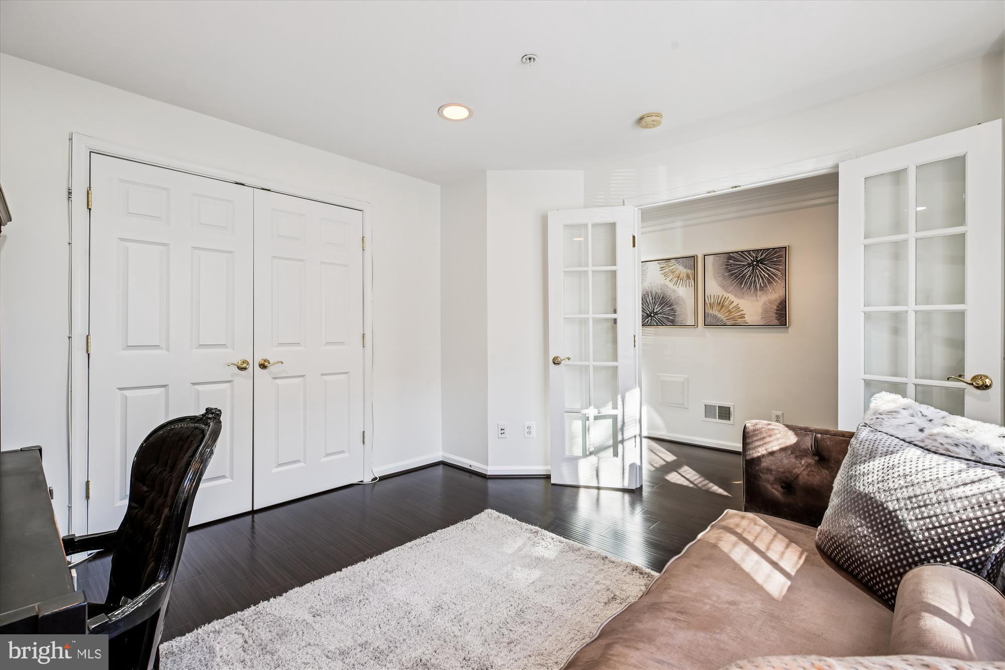 FALLSGROVE - Residential