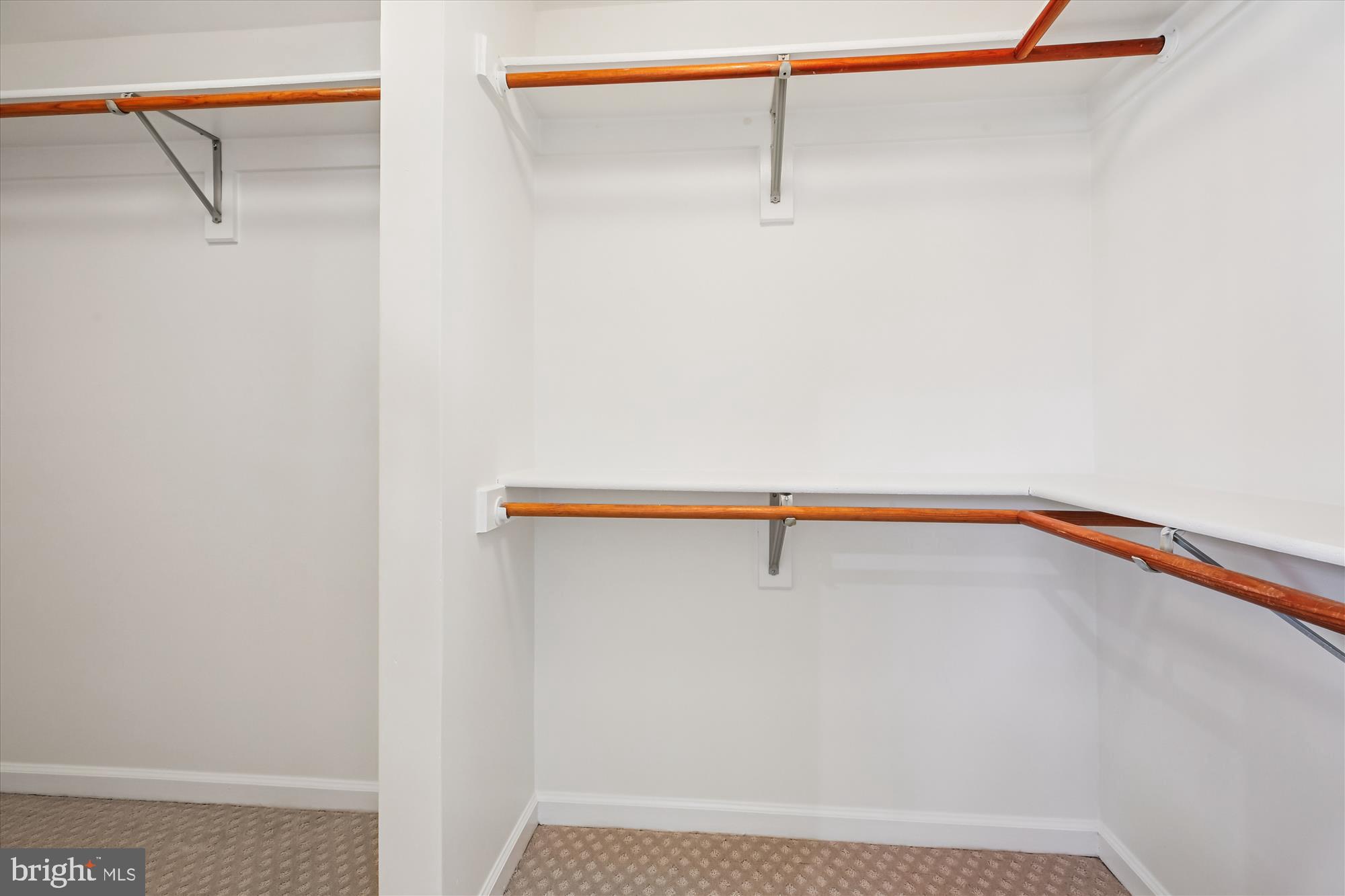 FALLSGROVE - Residential