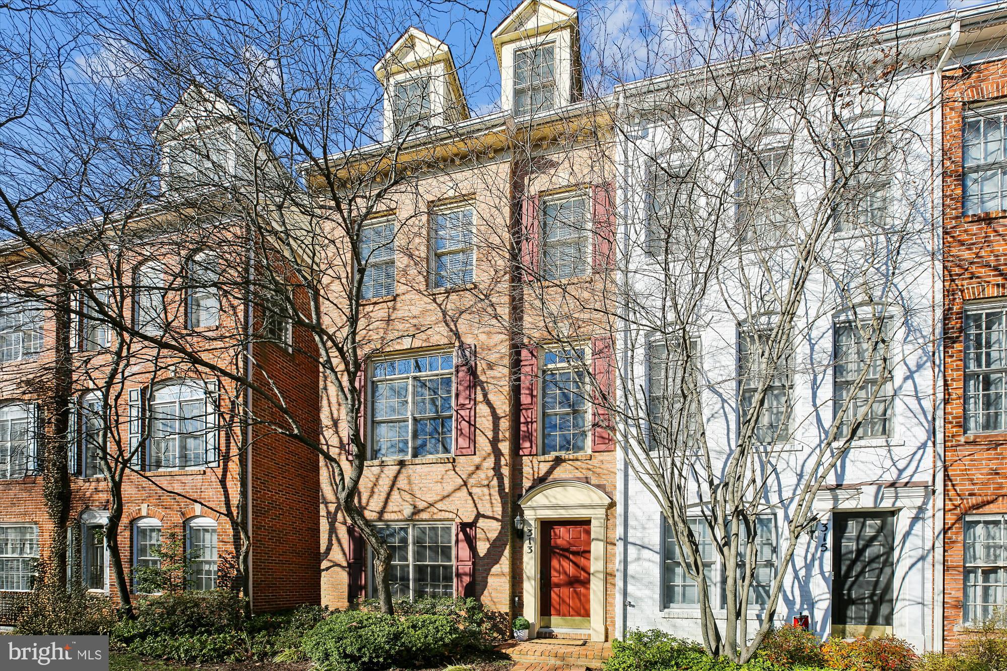 FALLSGROVE - Residential