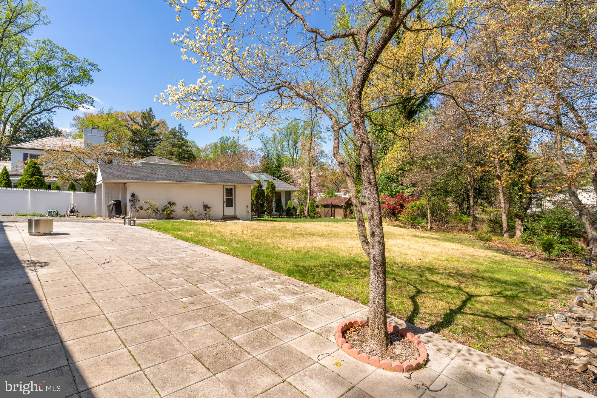 HILLANDALE - Residential