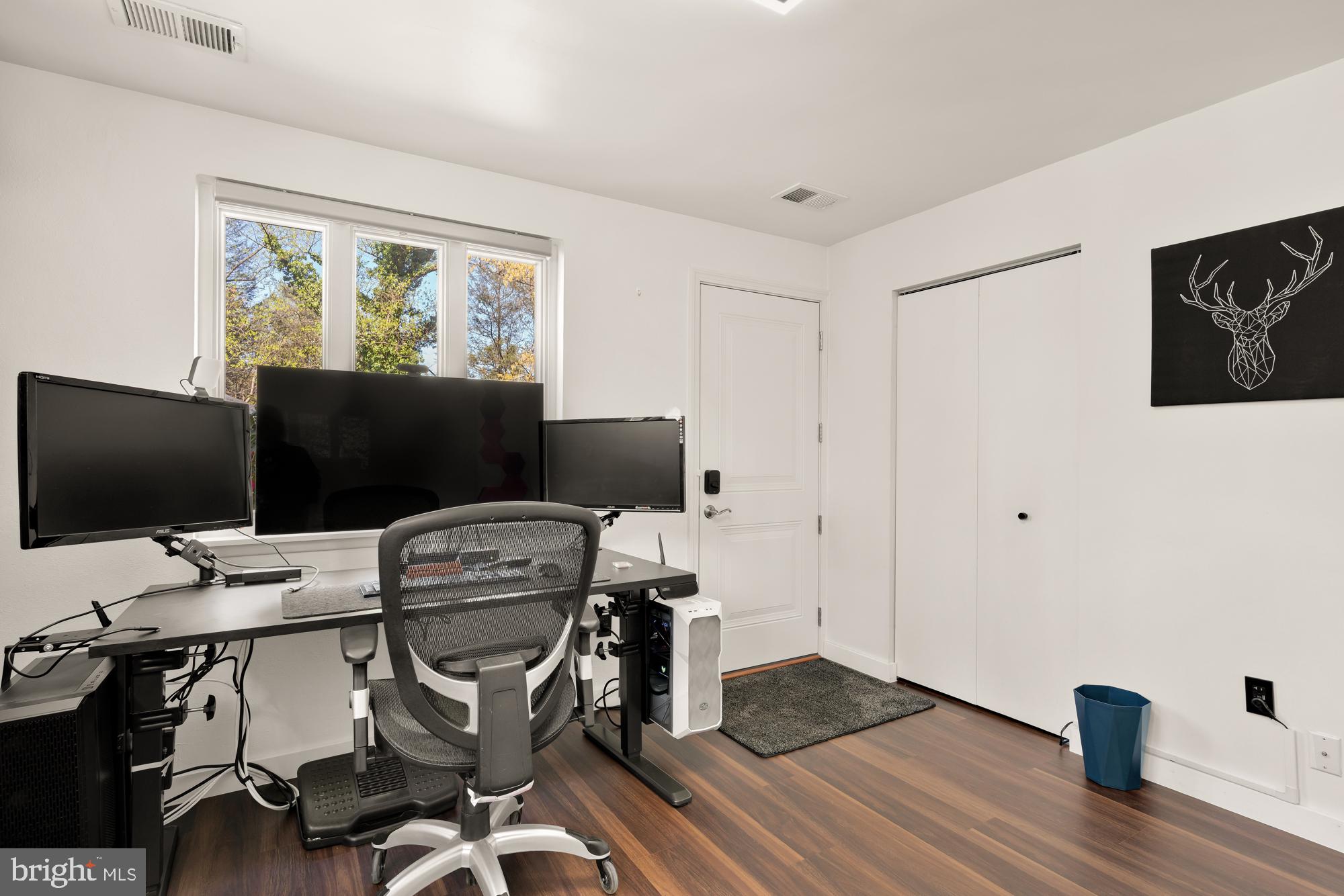 HILLANDALE - Residential