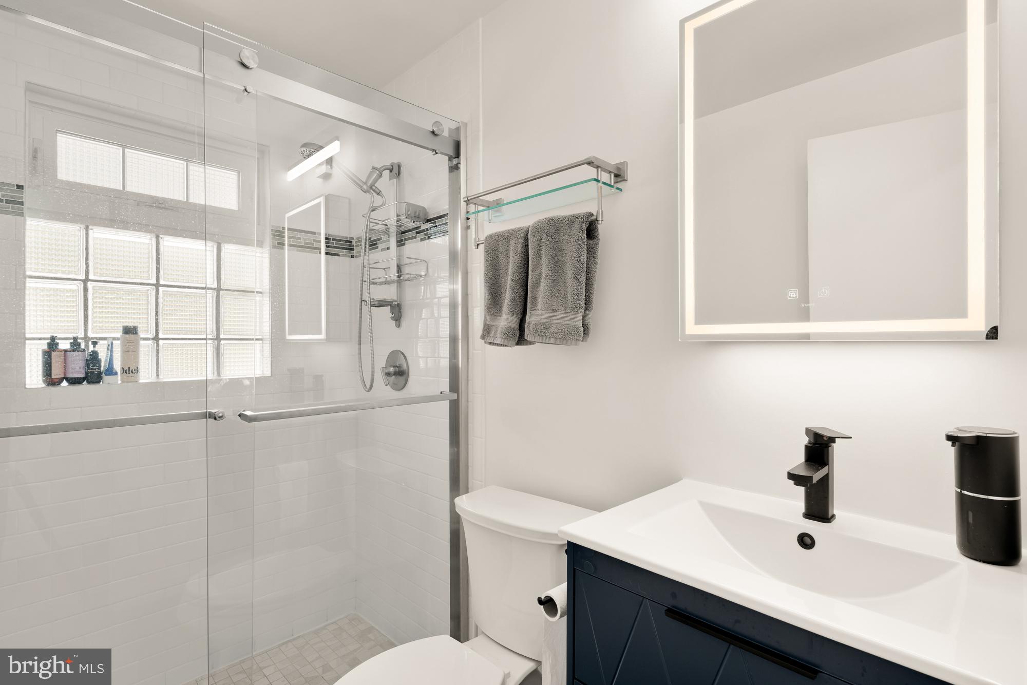 HILLANDALE - Residential