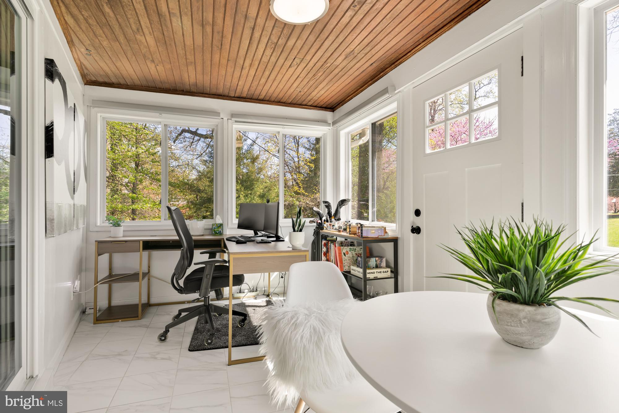 HILLANDALE - Residential