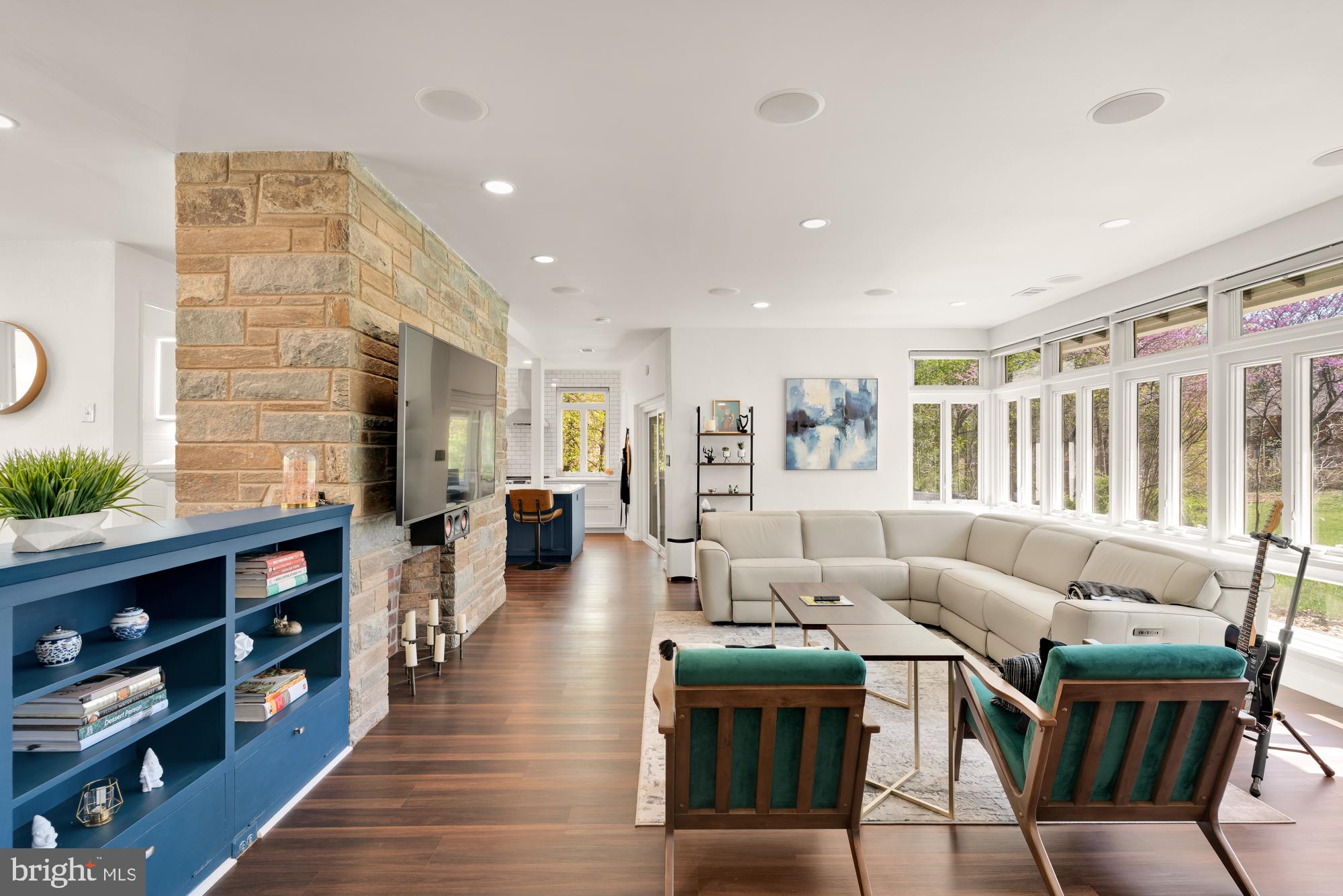 HILLANDALE - Residential