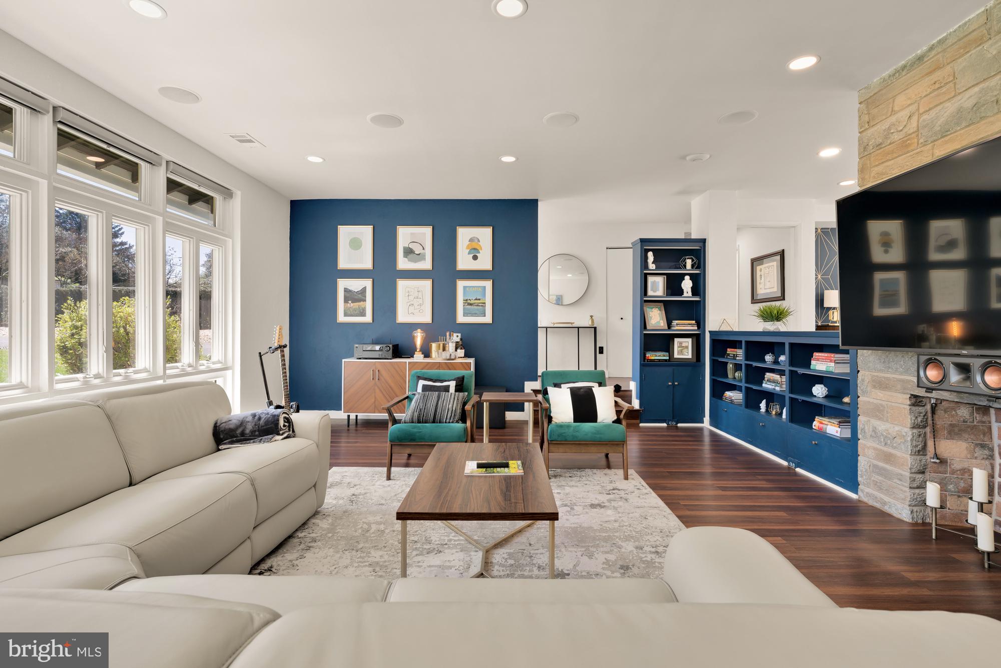 HILLANDALE - Residential