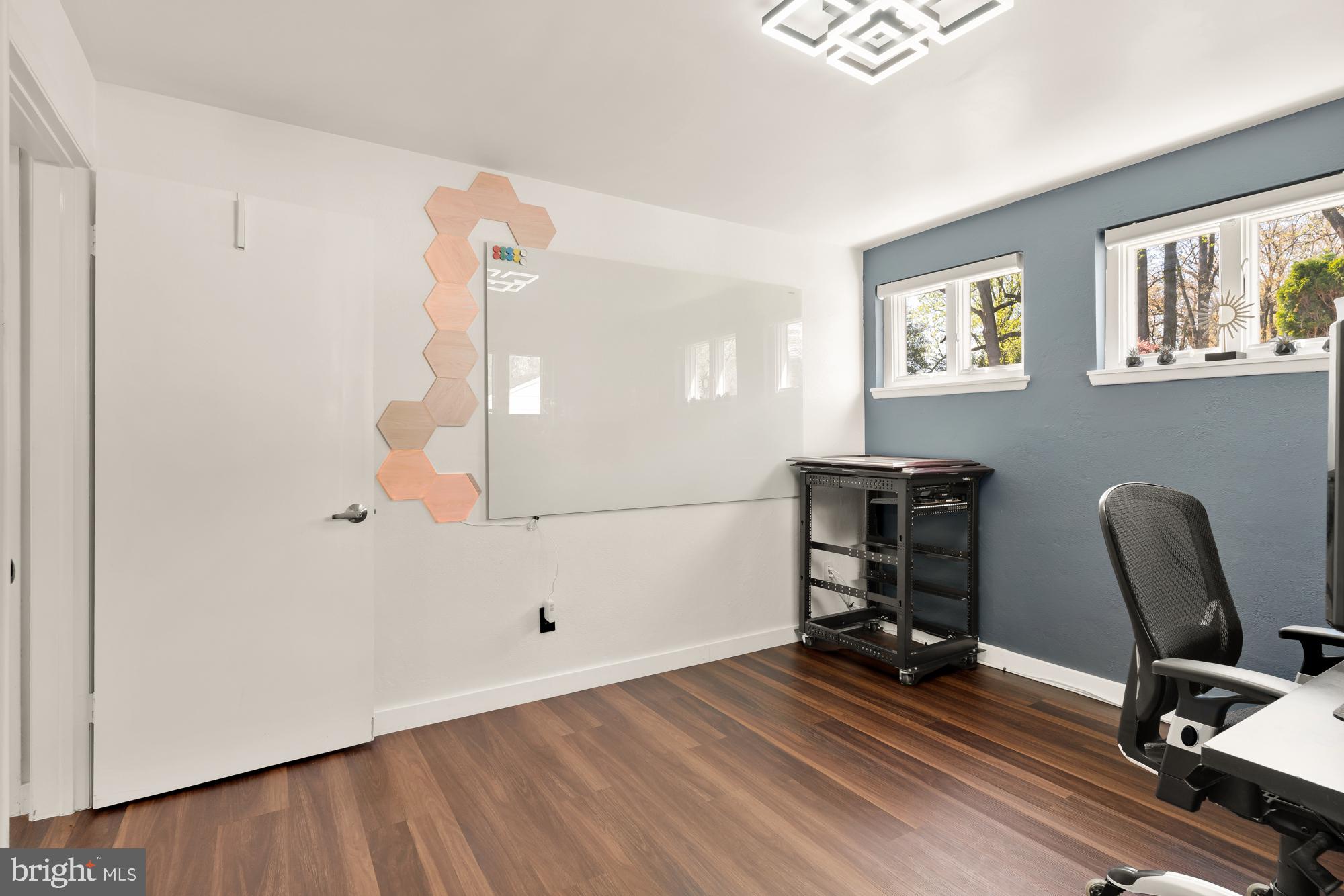 HILLANDALE - Residential