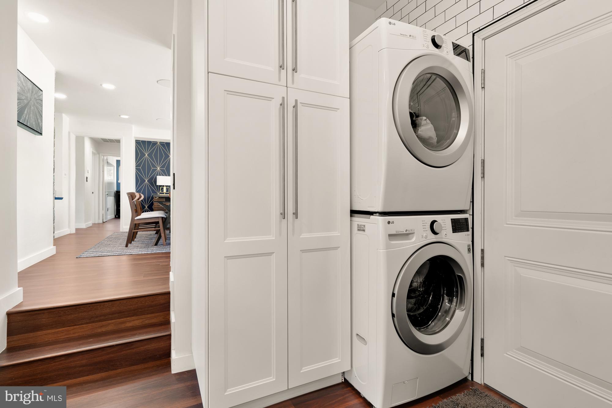 HILLANDALE - Residential