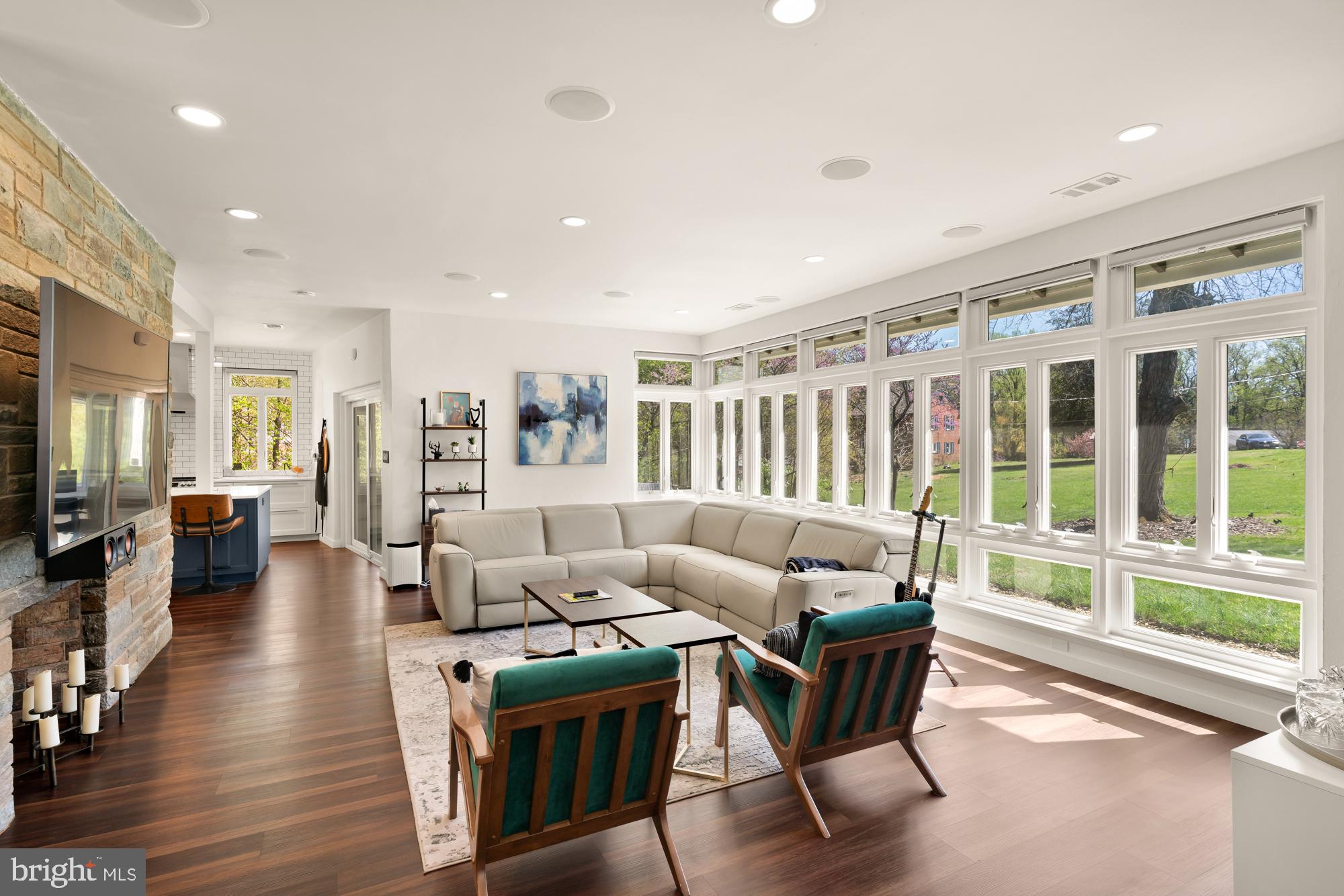 HILLANDALE - Residential