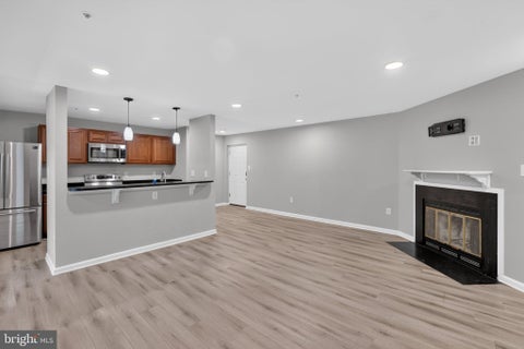 Condo For Rent - 2071 Alice Avenue #203<br/> OXON HILL, MD 20745