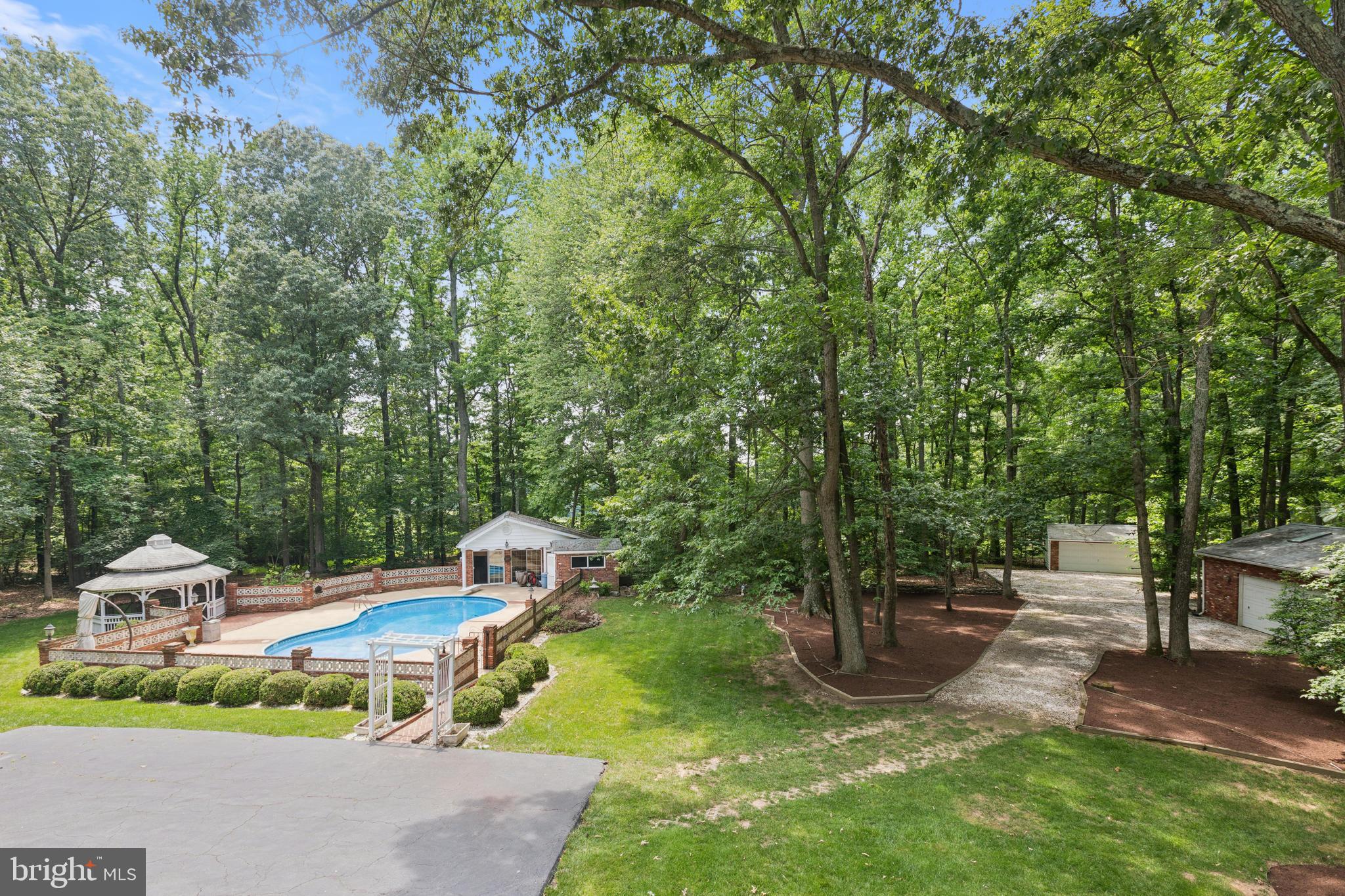 3851 FAWN LANE