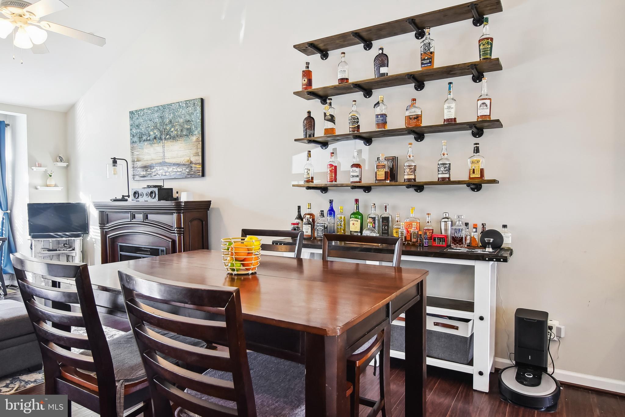 WOODHOLME - Residential