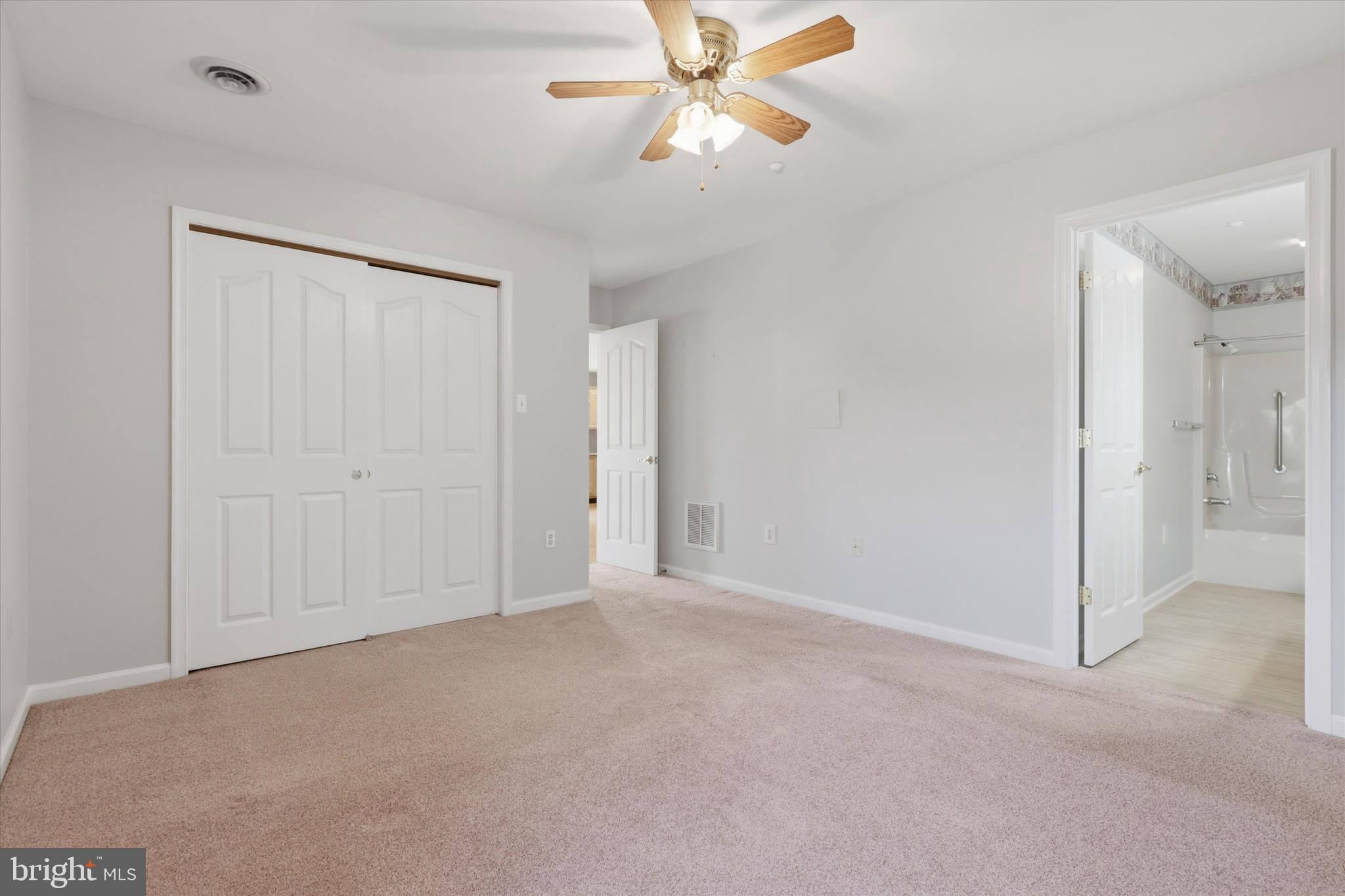 SOUTH POINTE - Residential