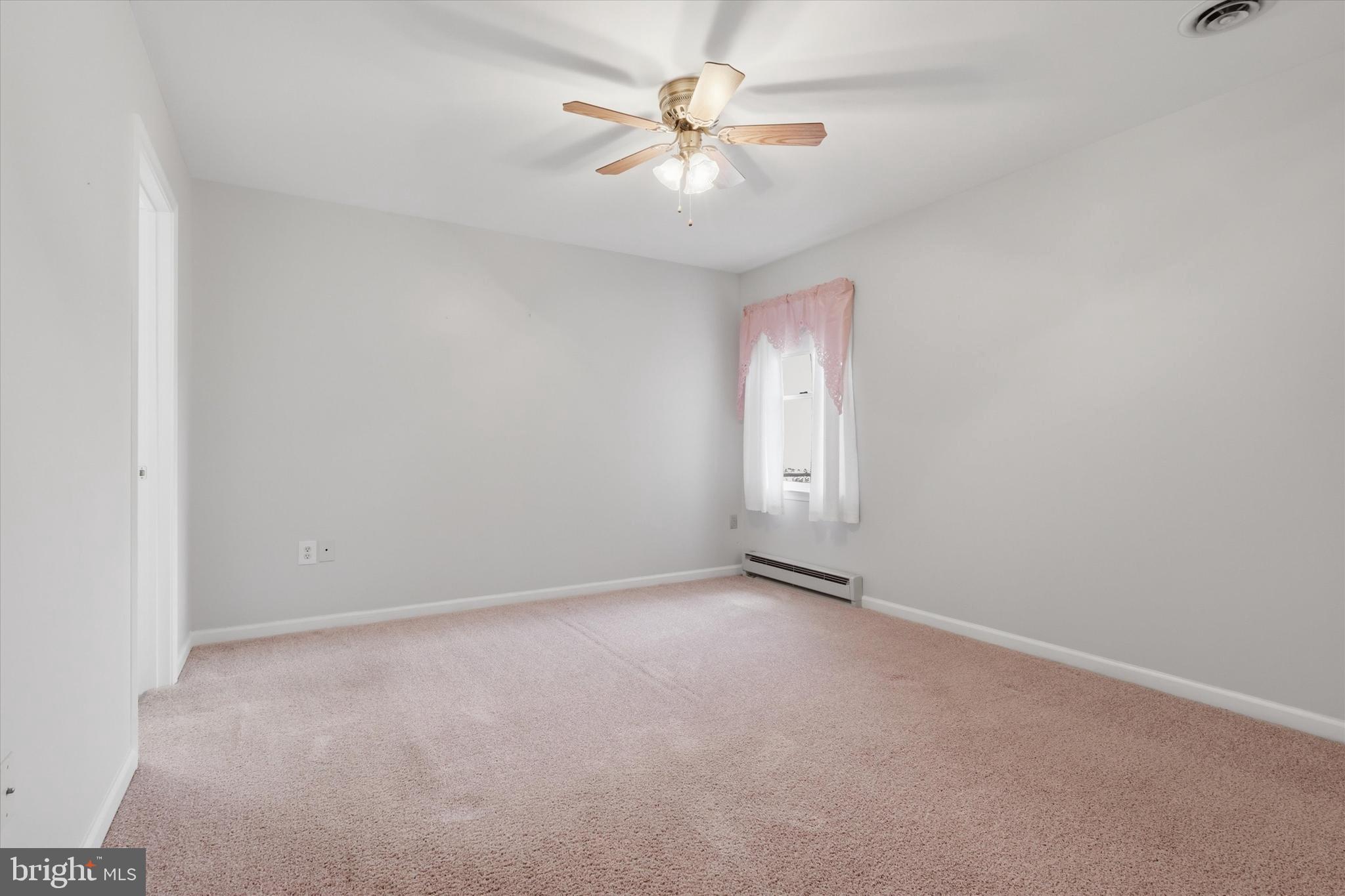 SOUTH POINTE - Residential