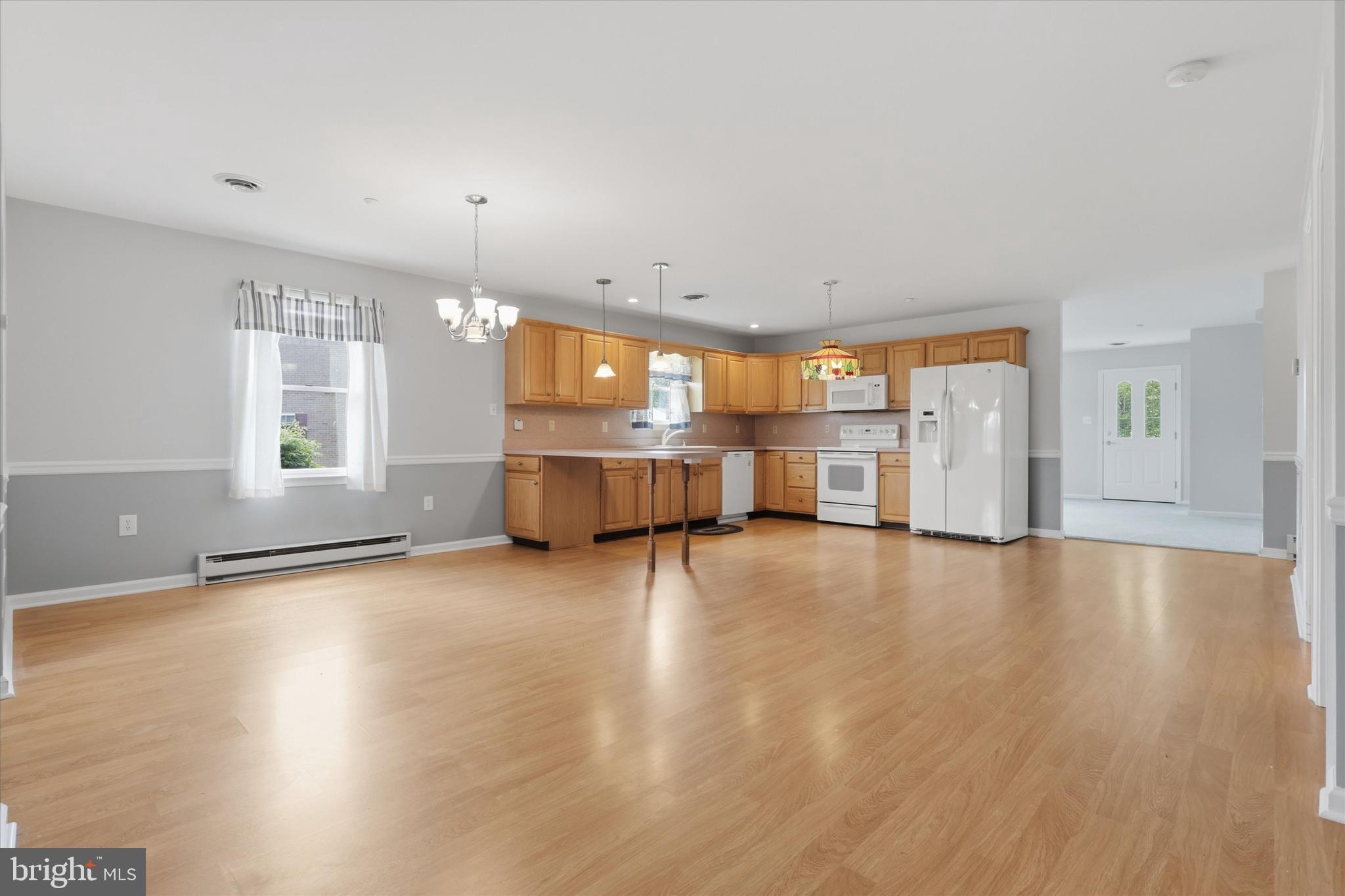 SOUTH POINTE - Residential