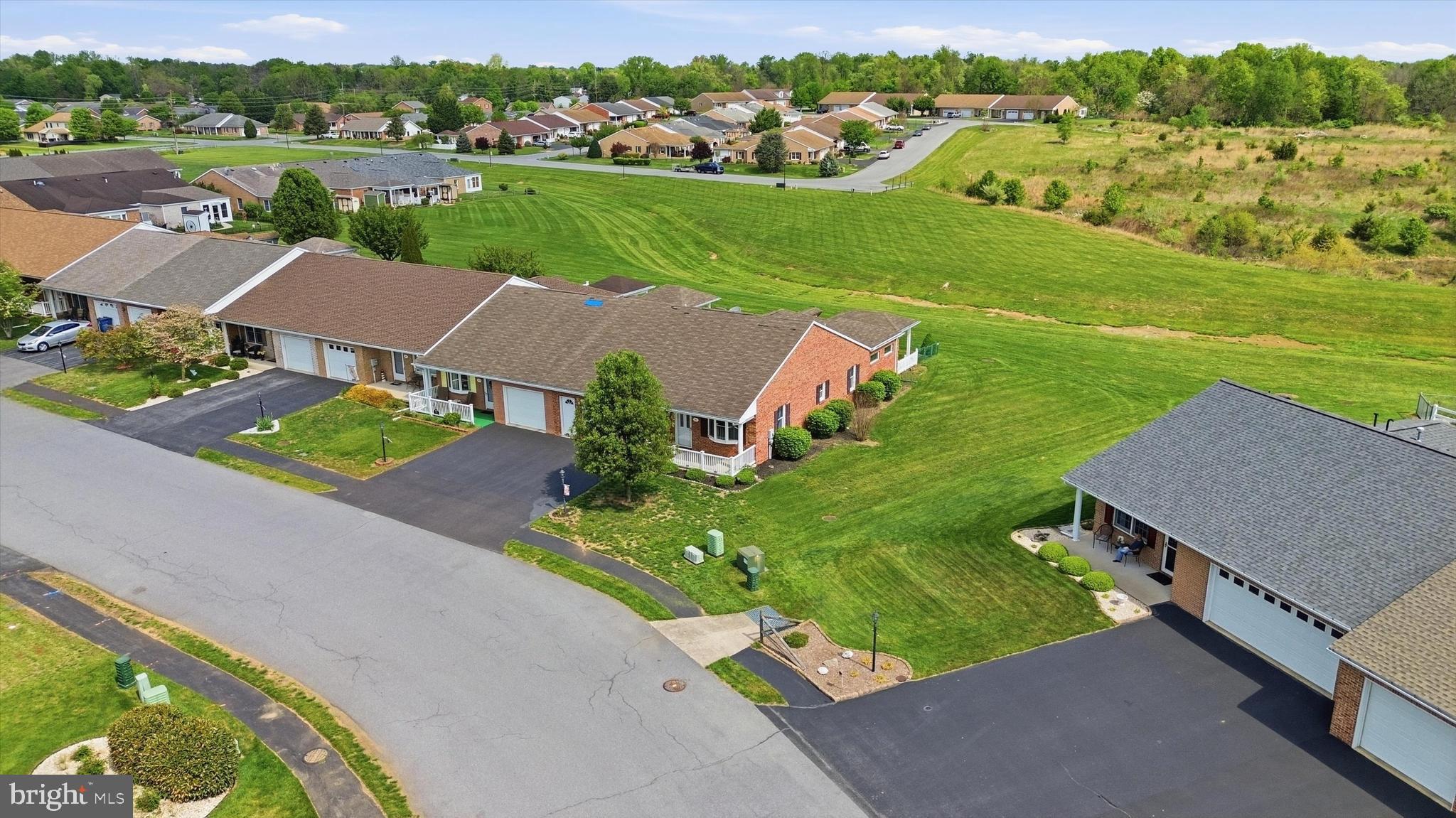 SOUTH POINTE - Residential