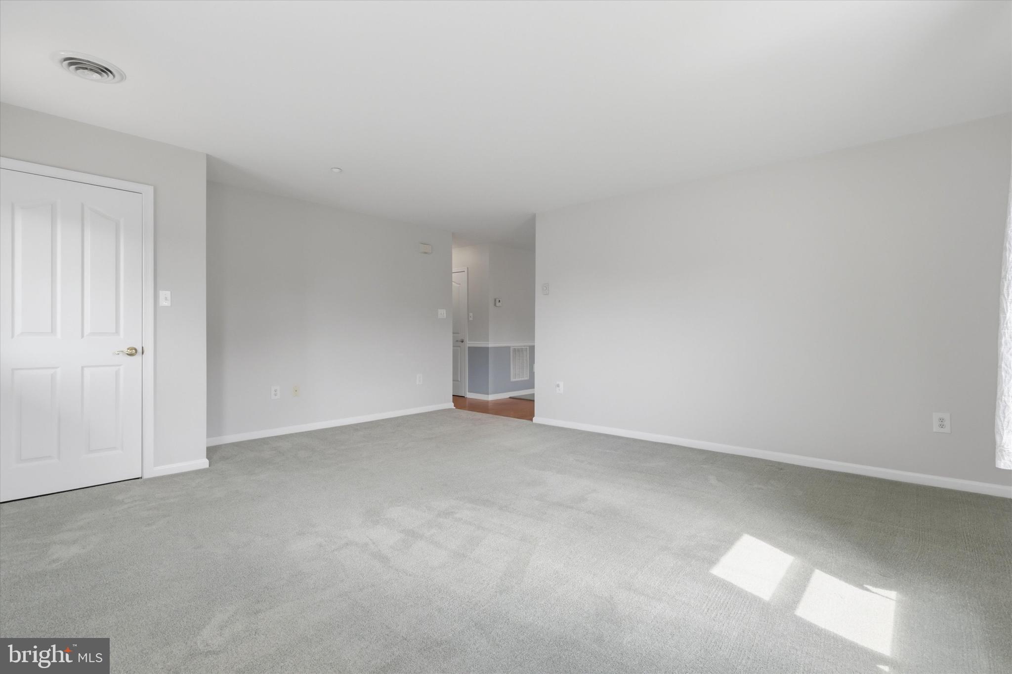 SOUTH POINTE - Residential